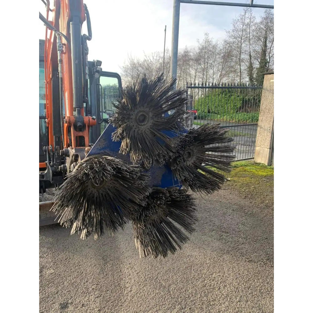 BROSSE DE DESHERBAGE POUR MINIPELLE 1,5T A 10T SLANETRAC - RB80 - SLANETRAC