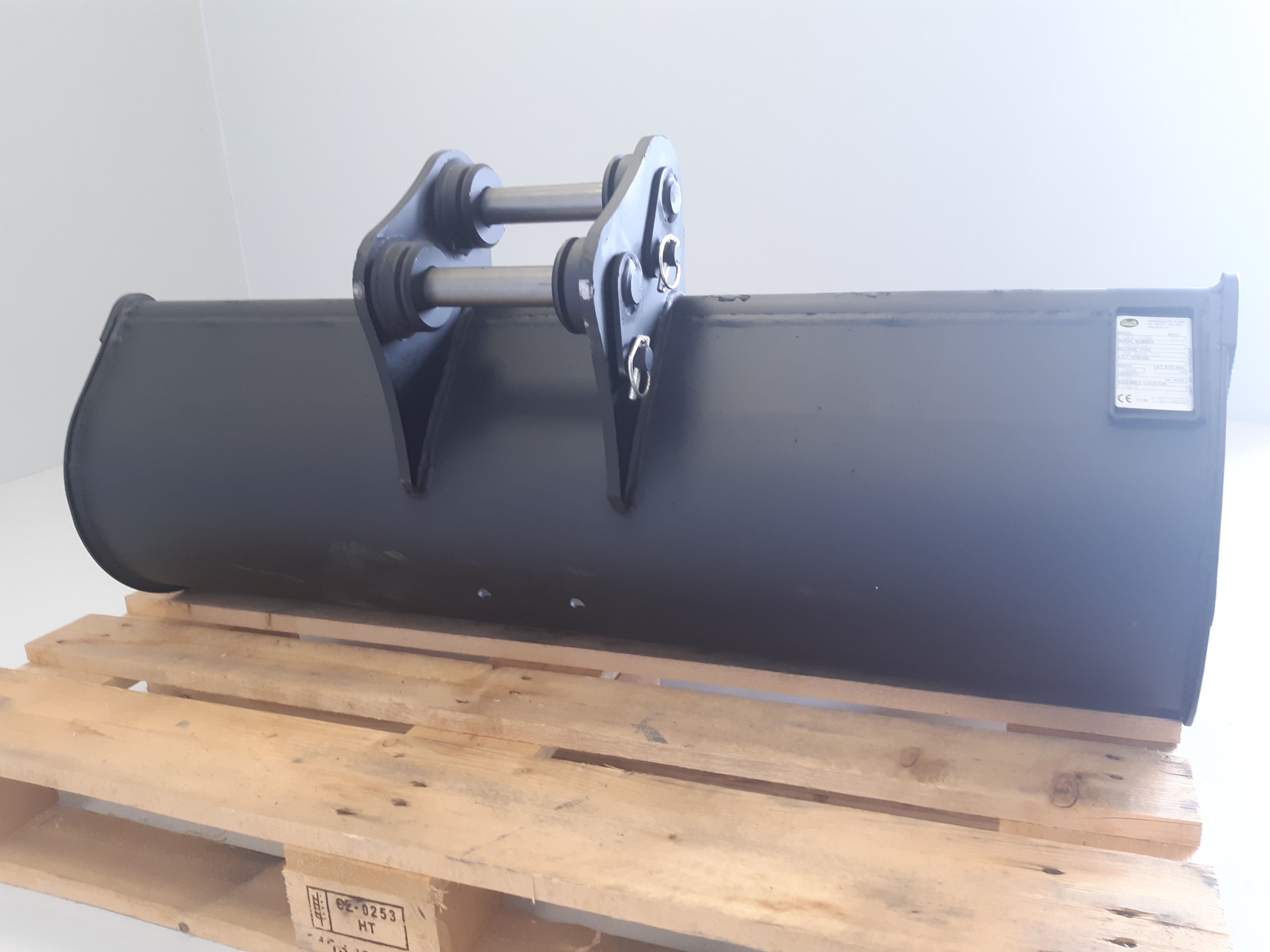 Godet de curage GEITH 1200mm équipé d'une lame soudée pour attache rapide JCB 980/88451 - G03 1200 JCB