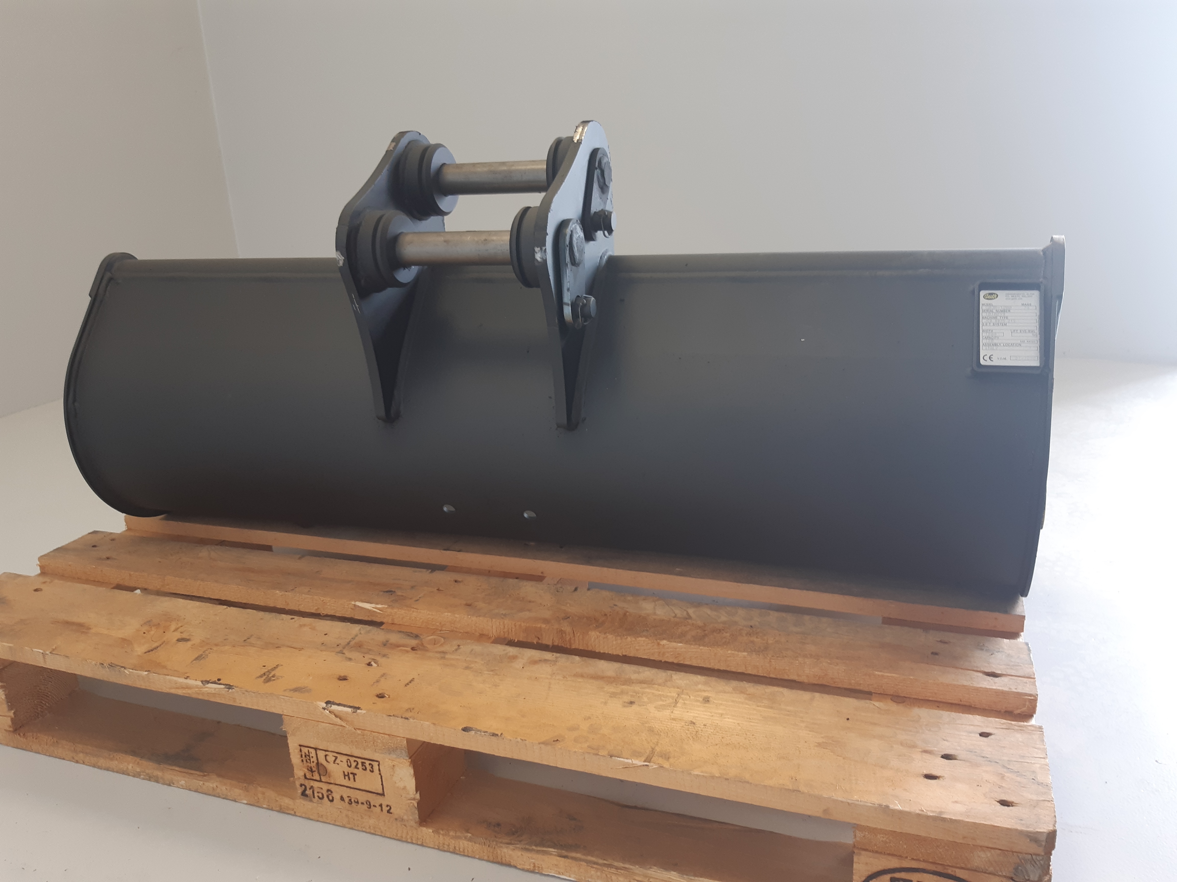 Godet de curage GEITH 1200mm avec contrelame boulonnée pour attache rapide JCB 980/88451 - G03R1200JCB