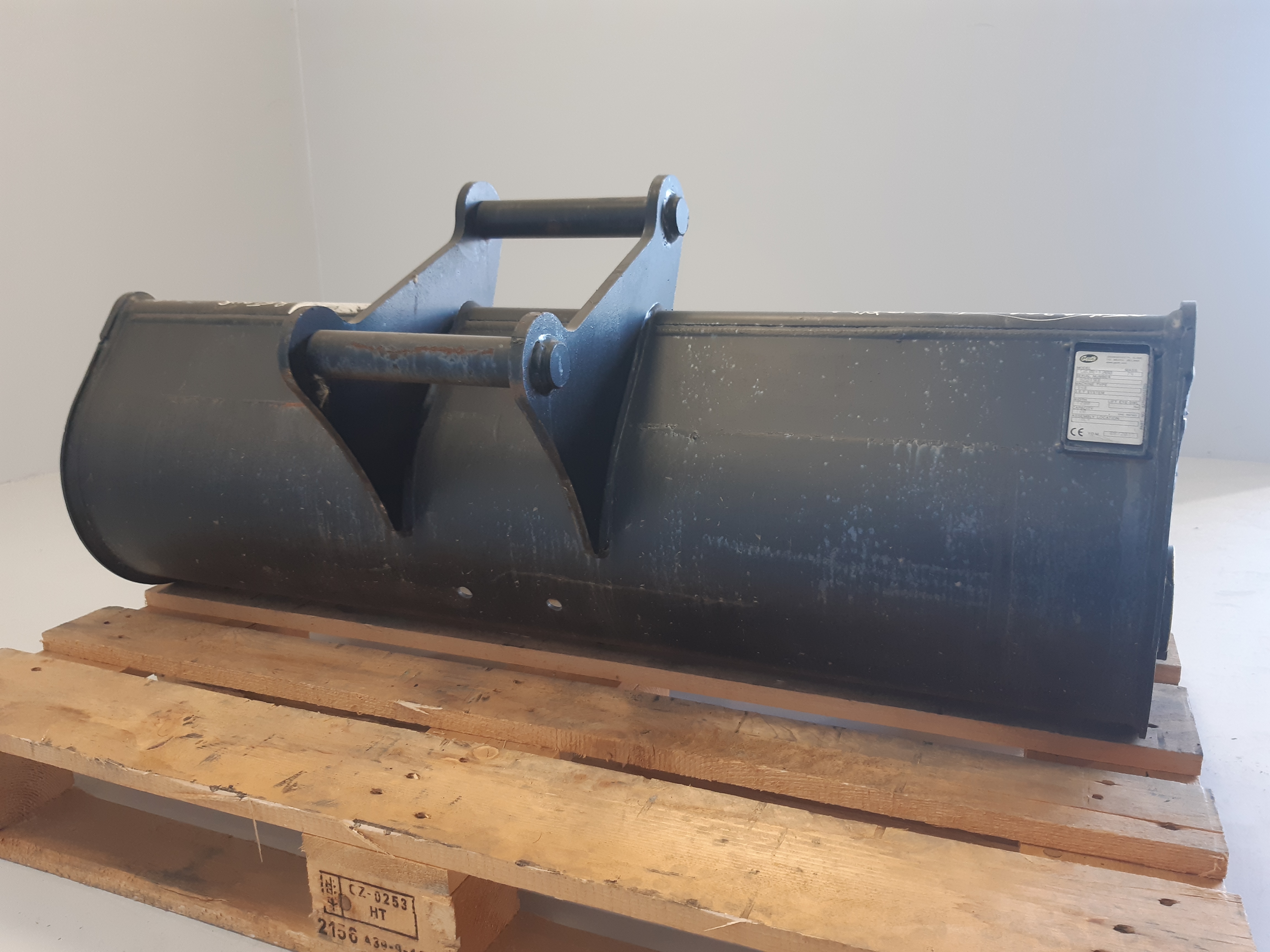 Godet de curage 1200mm + contrelame boulonnée Geith pour coupleur Volvo S4 - G03R 1200 S4