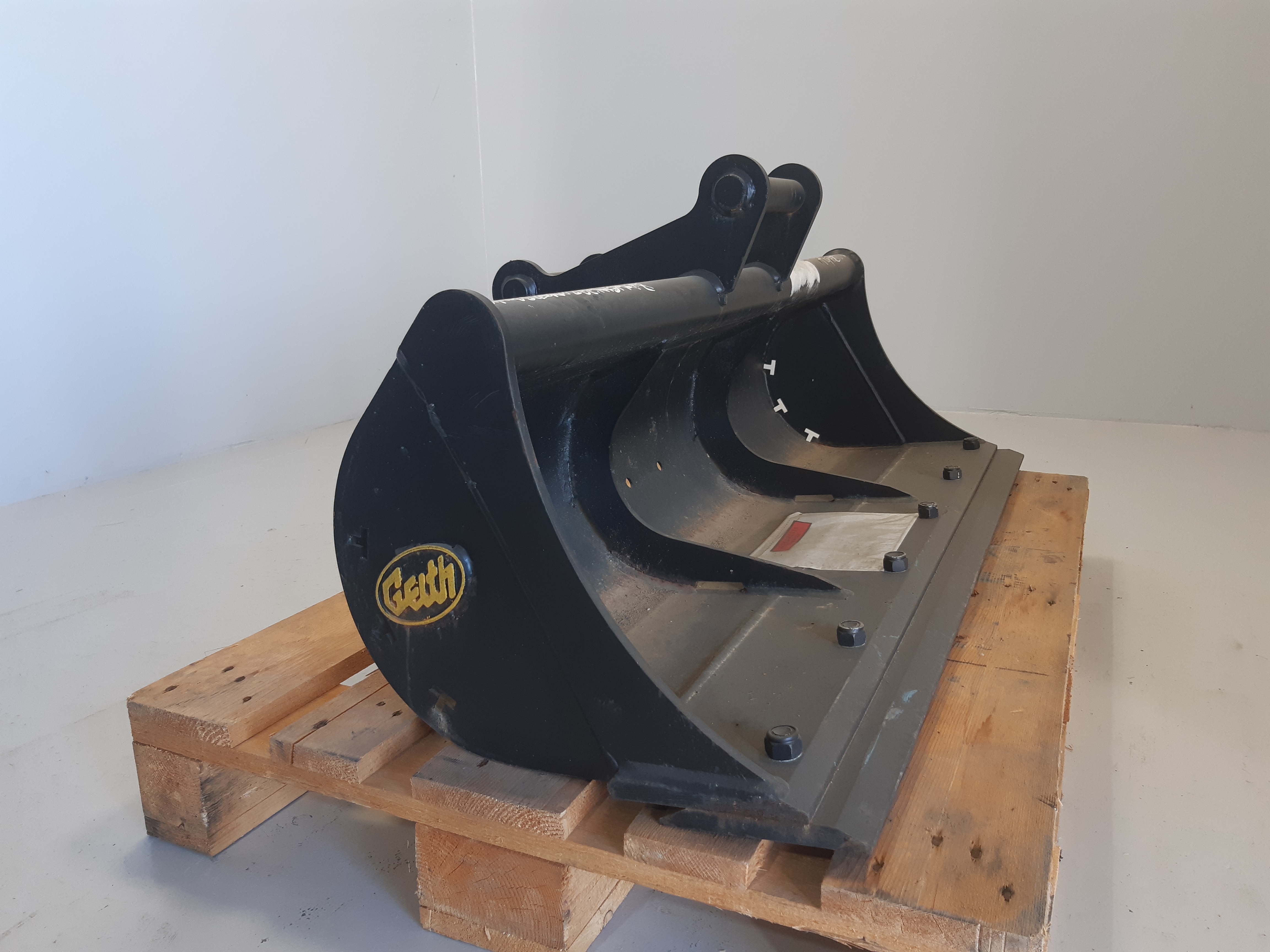 Godet de curage 1200mm + contrelame boulonnée Geith pour coupleur Volvo S4 - G03R 1200 S4