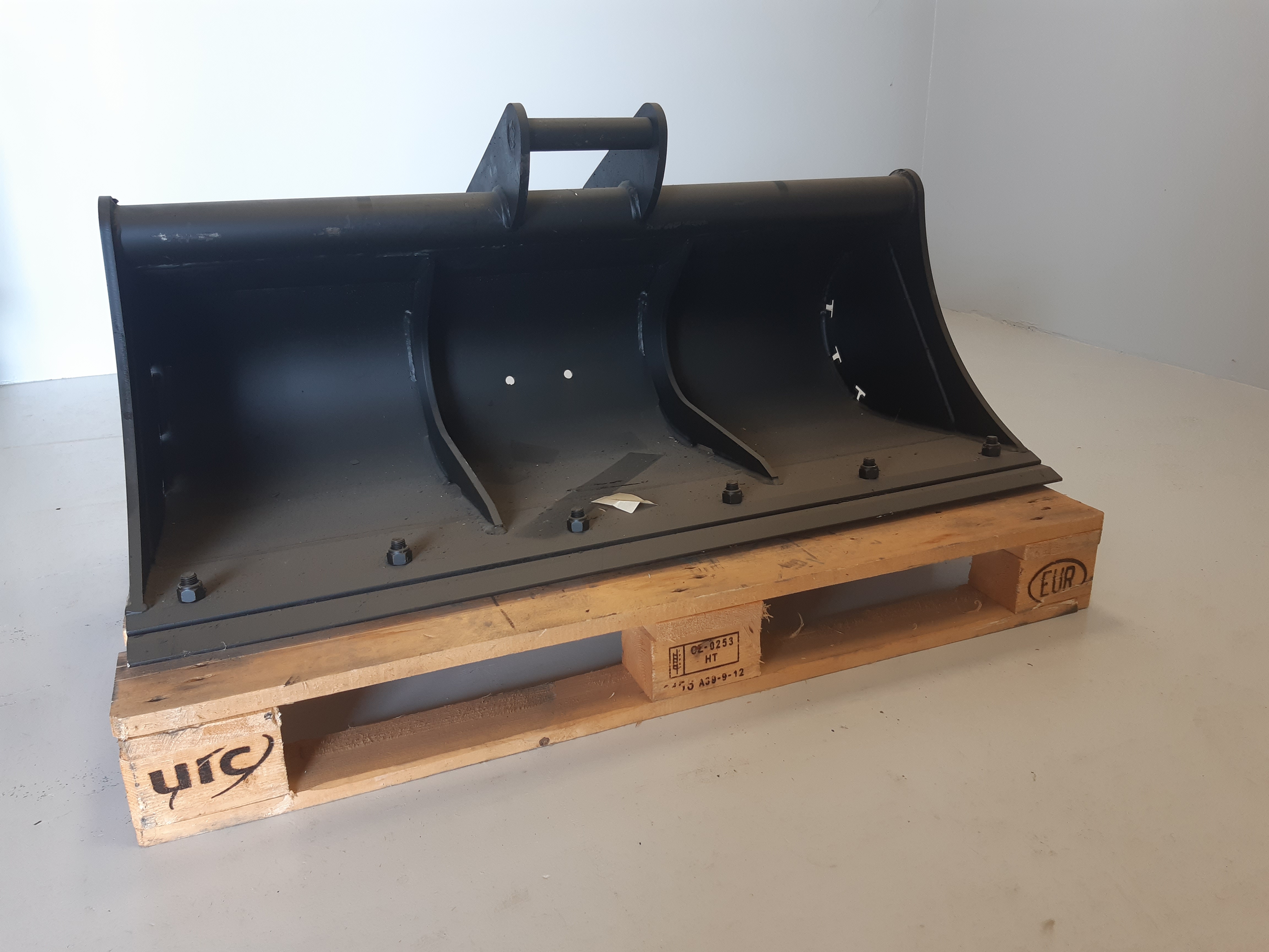 Godet de curage 1200mm + contrelame boulonnée pour coupleur Geith QR40 - G04R 1200 QR40