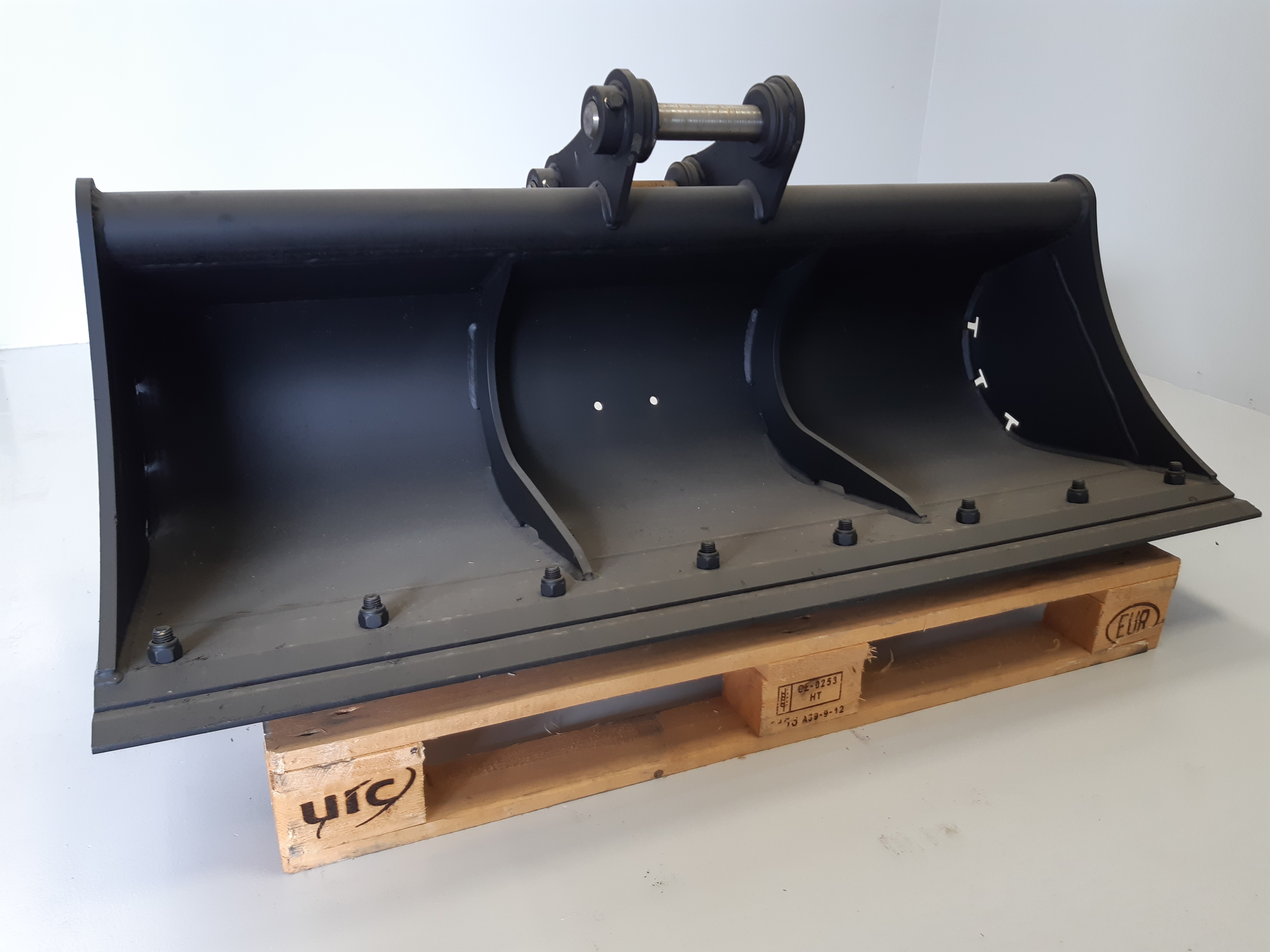 Godet de curage 1500mm + contrelame boulonnée Geith - G06R 1500 DOO