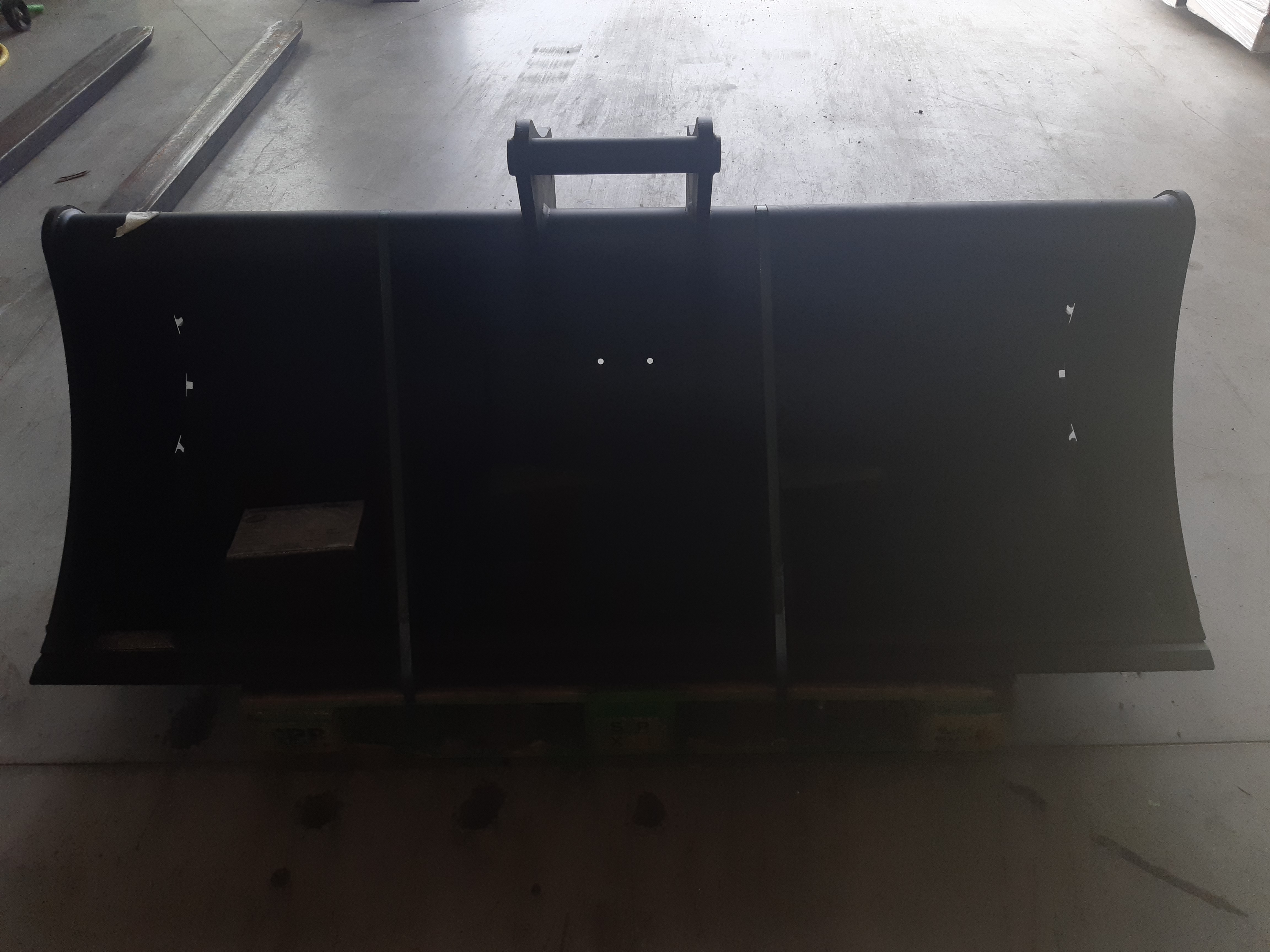 Godet de curage GEITH 1800 mm avec contrelame boulonnée pour coupleur ou attache rapide MARTIN MH10 - G08R1800MH10