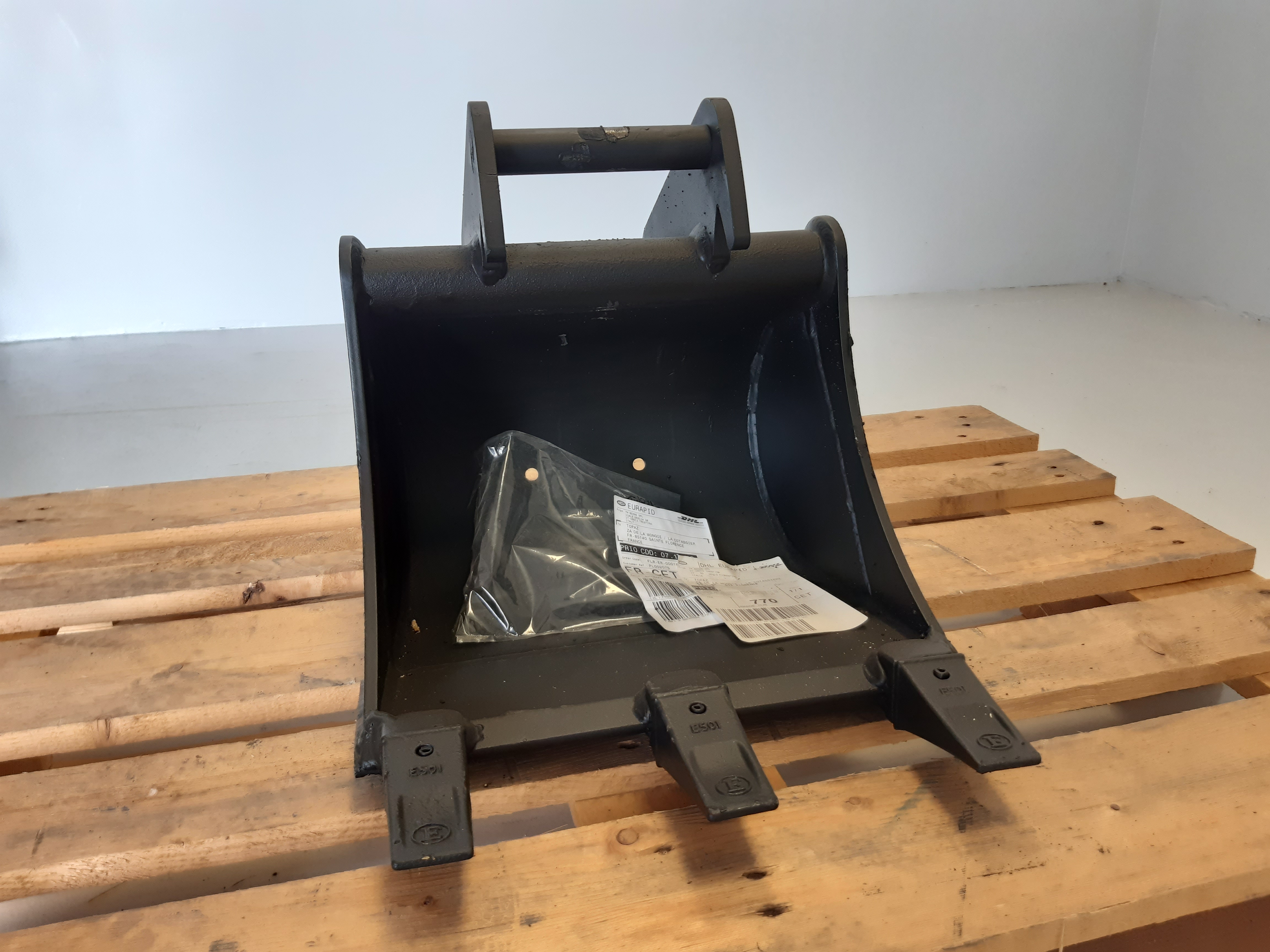 Godet 400mm dents boulonnées Esti pour coupleur Geith QR30 - H01 400 QR30