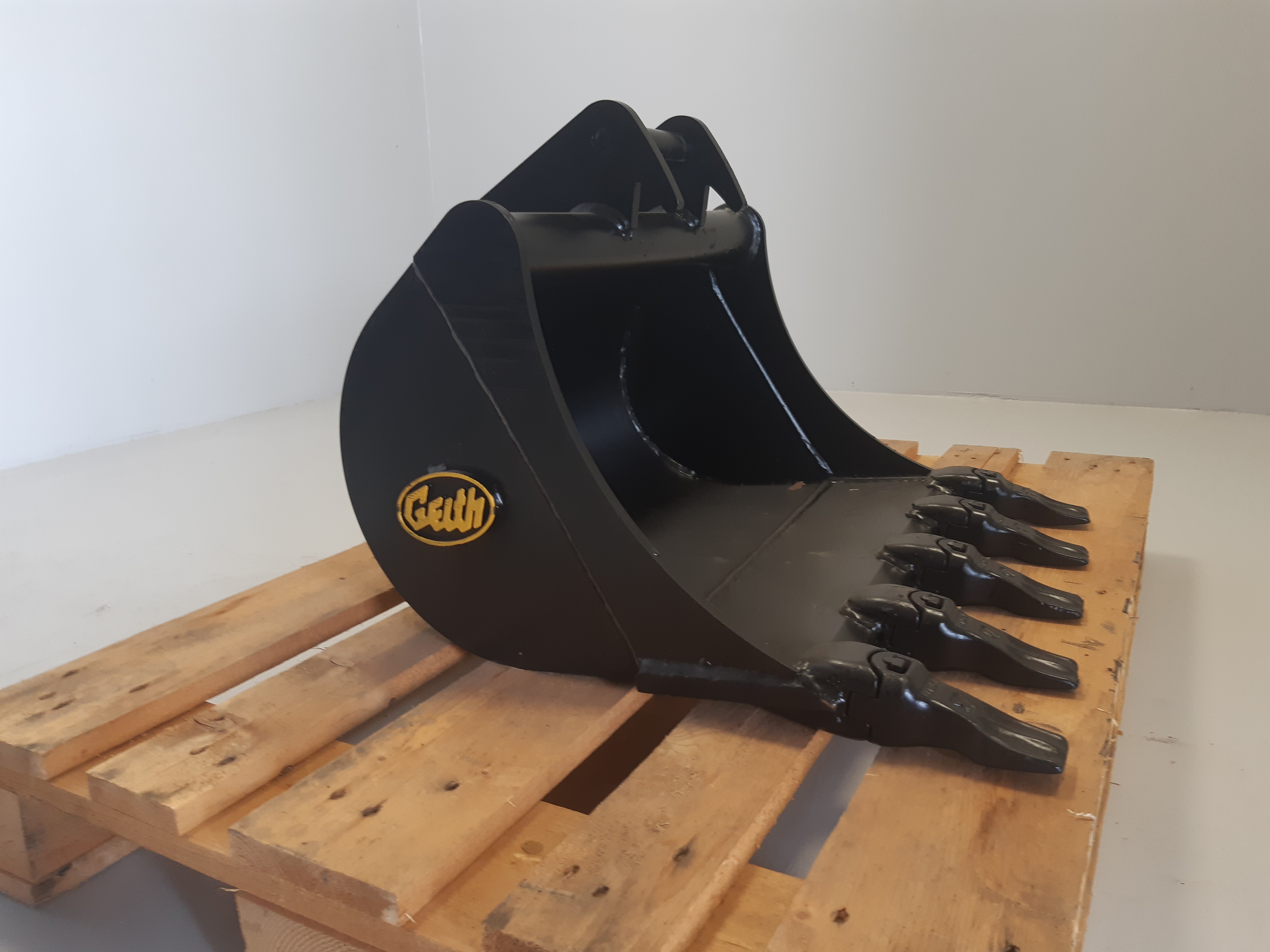 Godet 600mm dents Feurst FKMCE pour coupleur Geith QR30 - H02 600 QR30