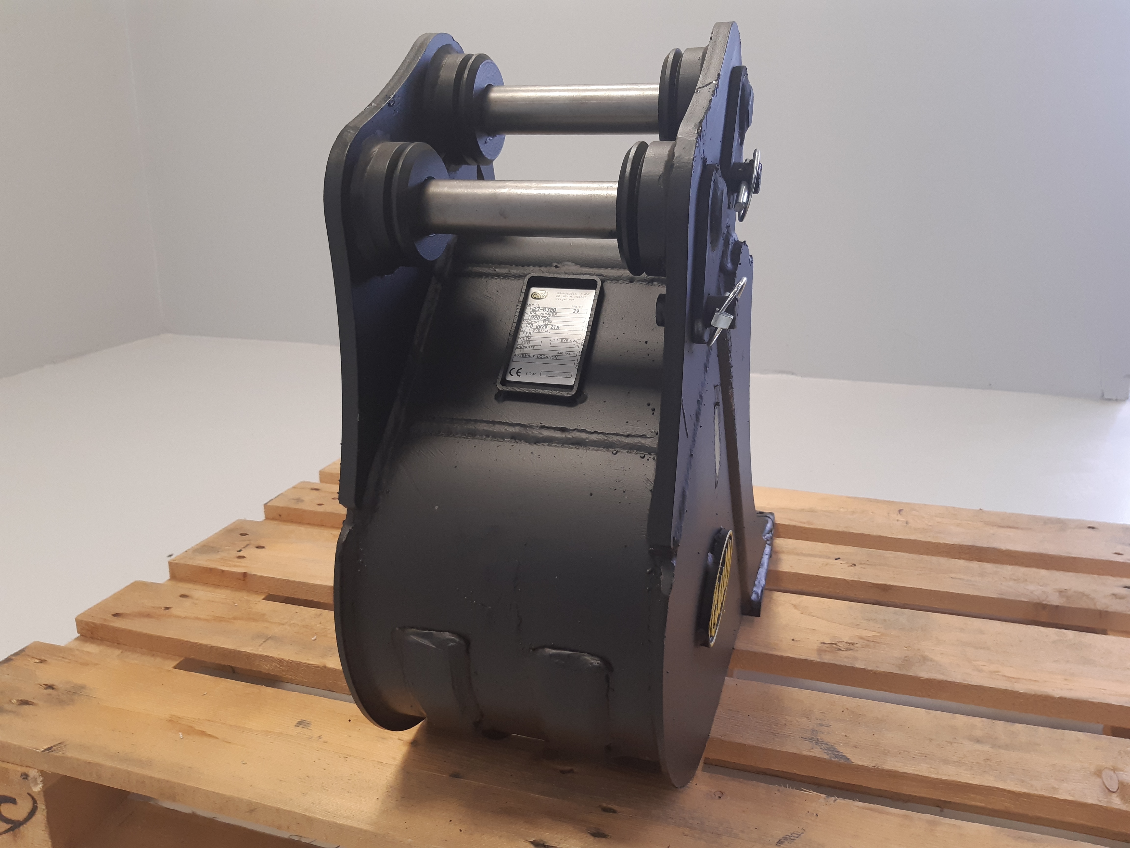 Godet de terrassement GEITH 300mm 3 dents Feurst FKMCE pour attache rapide JCB 8025-8026 - H03300JCB