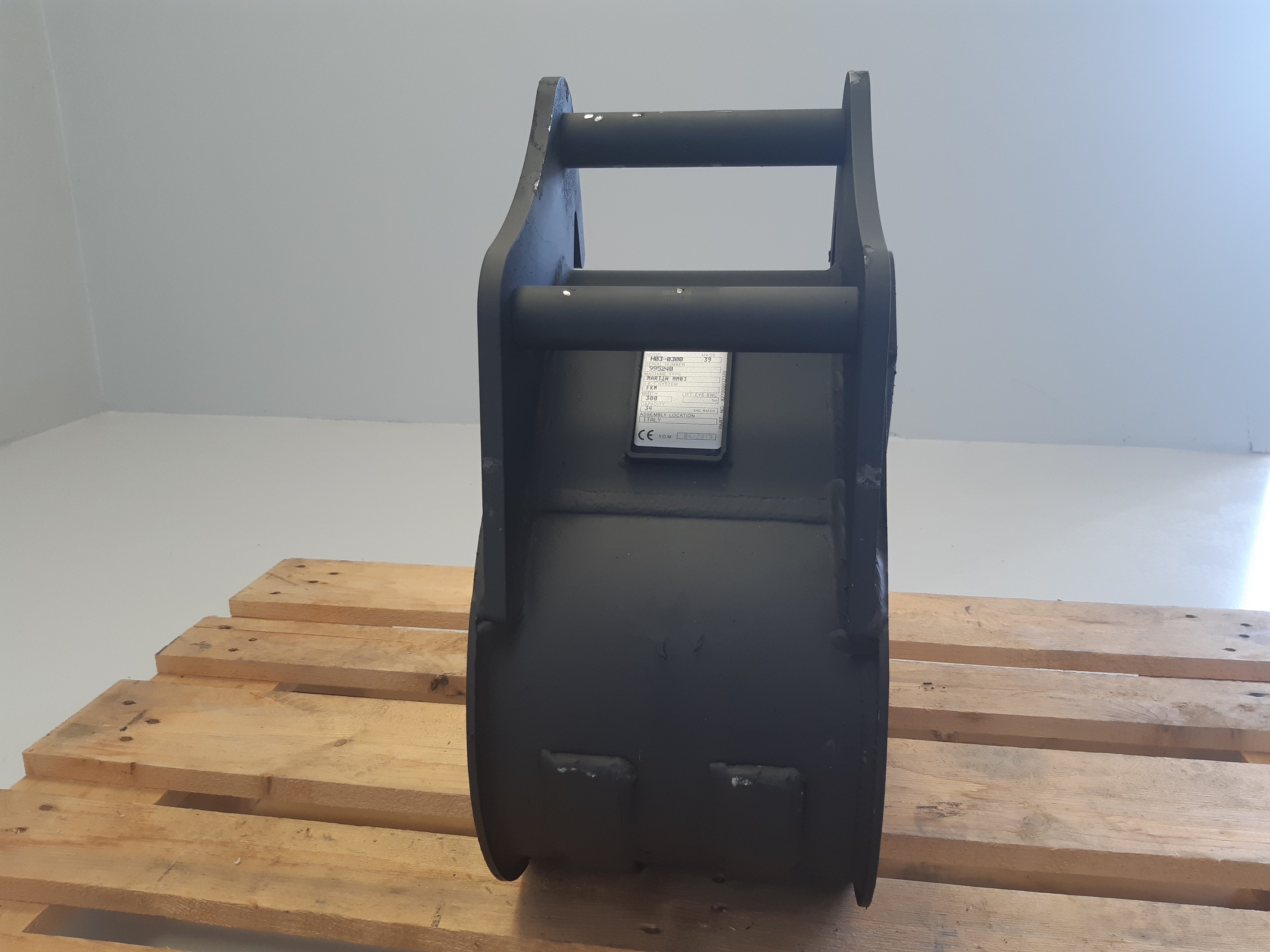 Godet de terrassement GEITH 300 mm équipé de 3 dents Feurst FKMCE pour coupleur ou attache rapide Martin M03 - H03300M03