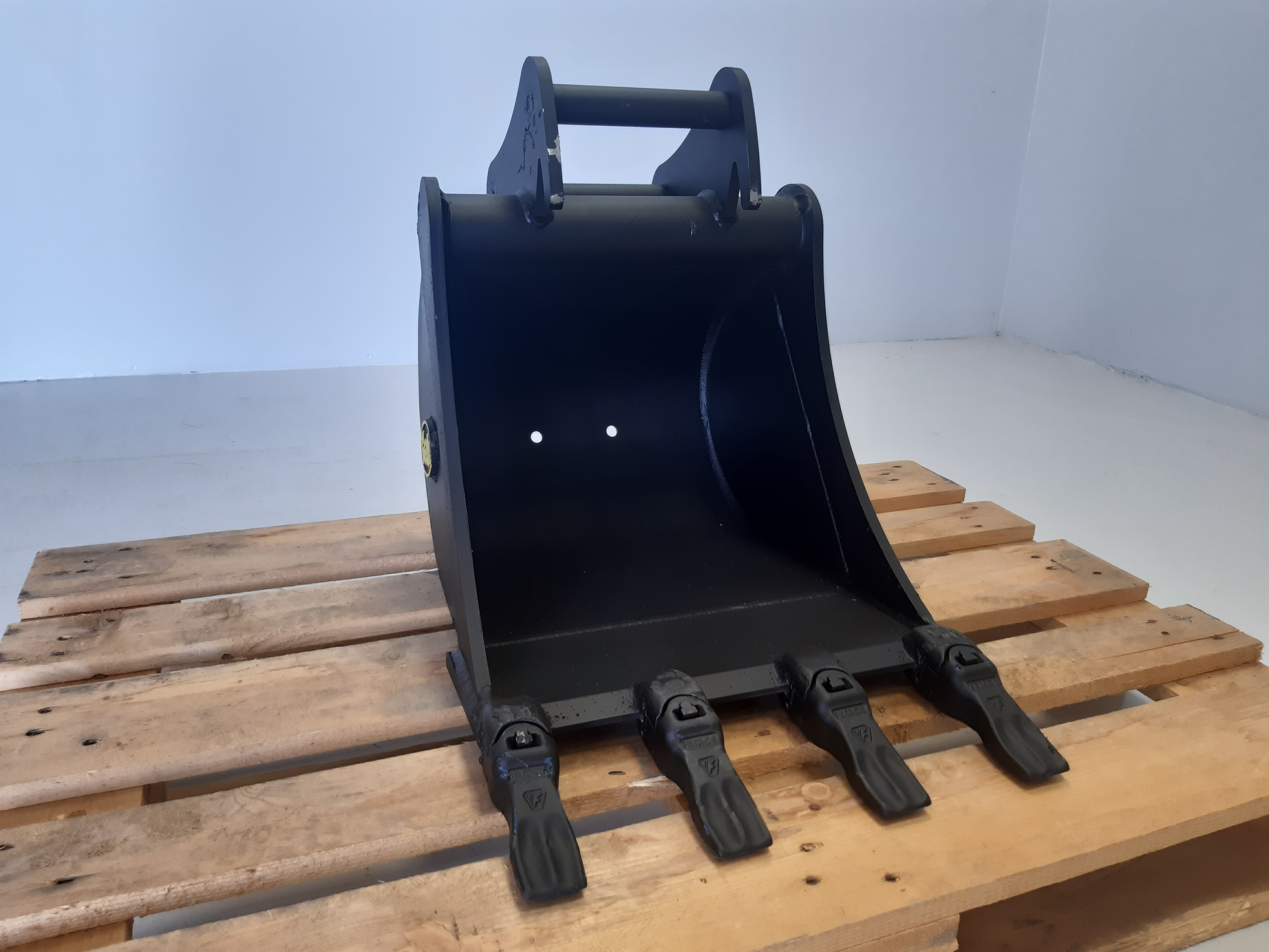 Godet de terrassement 450 mm GEITH AVEC dents Feurst FKMCE pour coupleur ou attache rapide Martin M03 - H03450M03