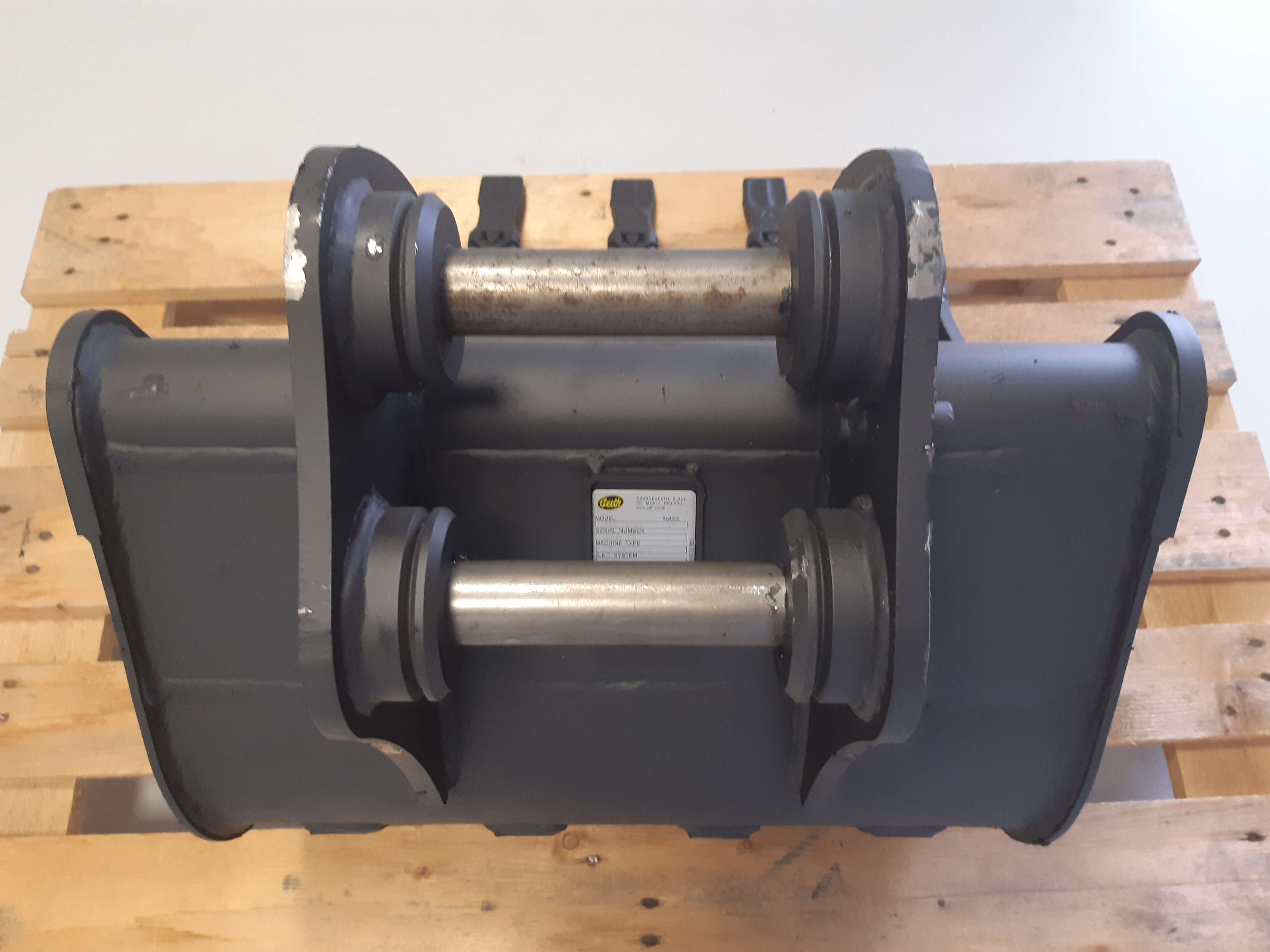 Godet de terrassement 600 mm Geith avec dents Feurst FKMCE pour attache rapide JCB 8025-8026- H03600JCB