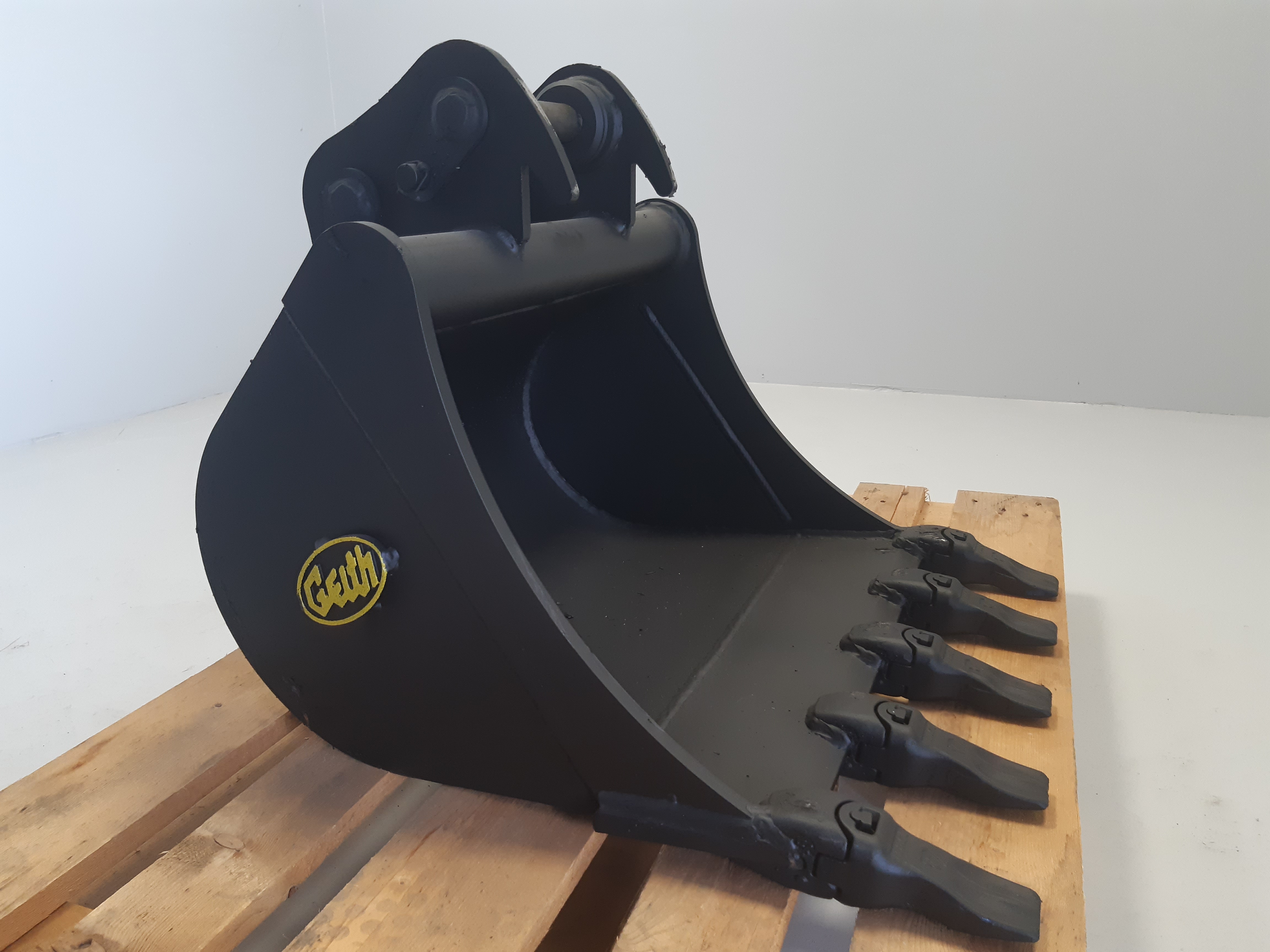 Godet de terrassement 600 mm Geith avec dents Feurst FKMCE pour attache rapide JCB 8025-8026- H03600JCB