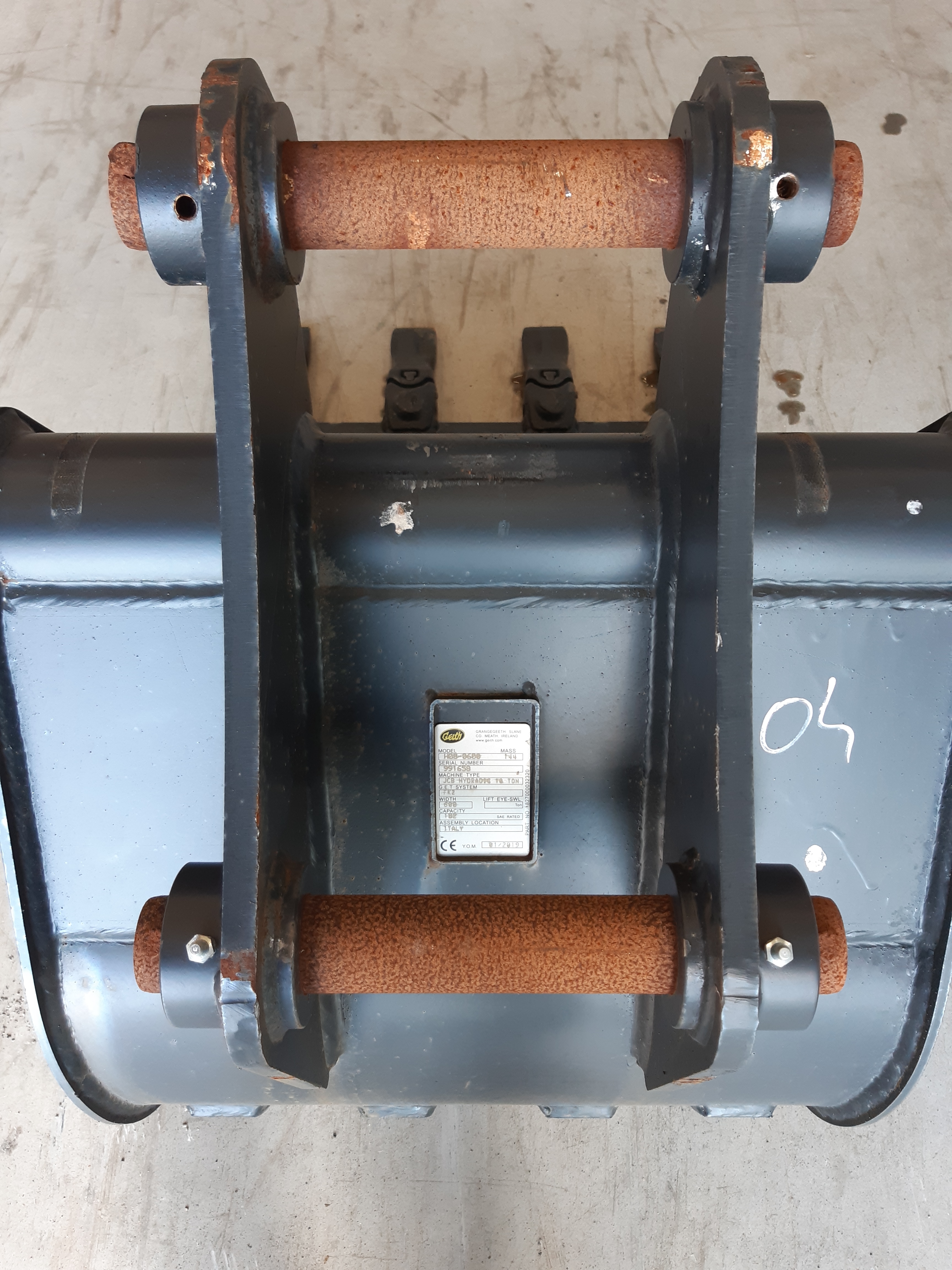 Godet de terrassement GEITH 600 mm équipé de 4 dents FK2TLR pour attache rapide JCB 3CX 980/88833 - H08600JCBFK2