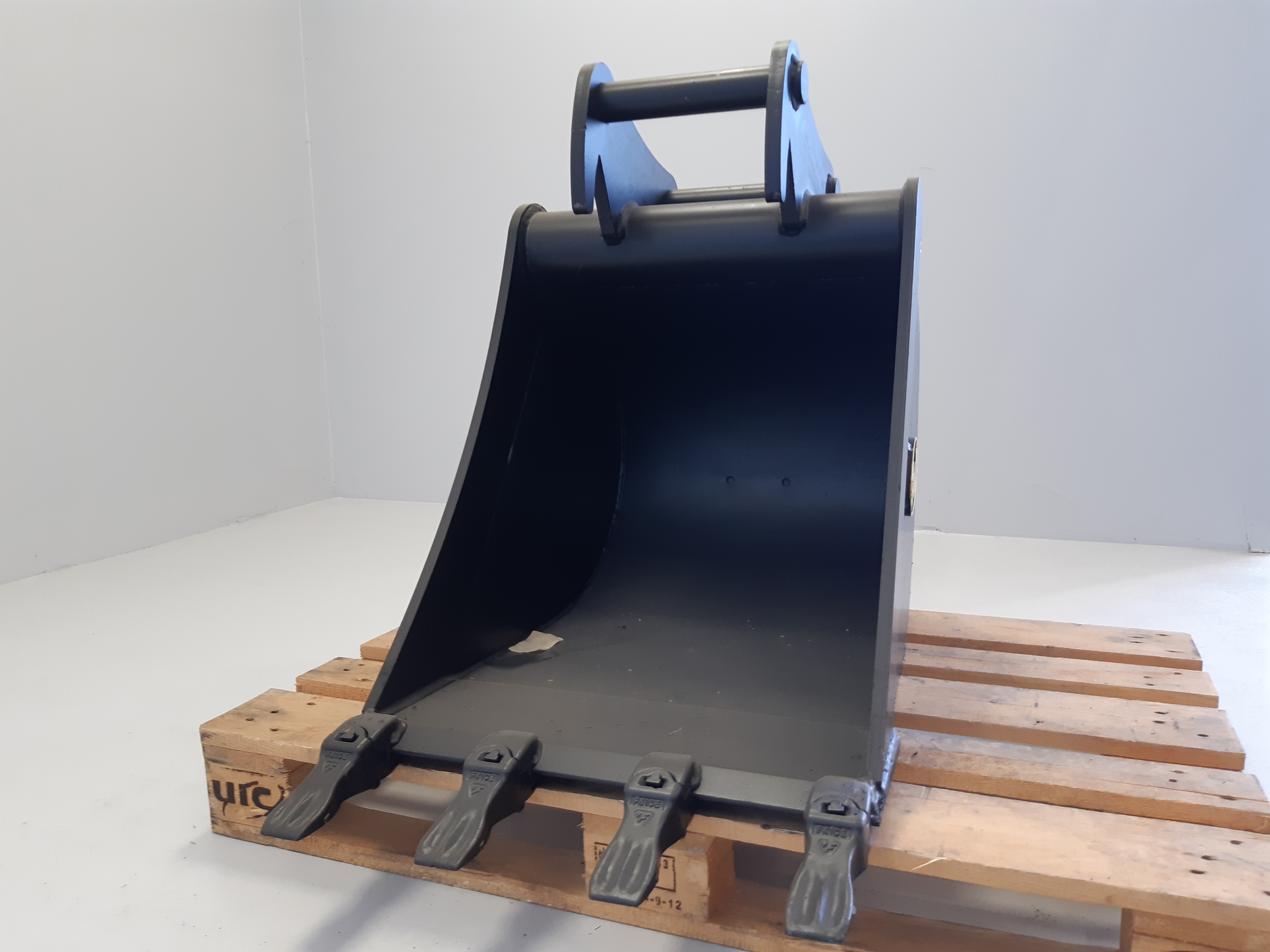 Godet 600mm Geith dents Feurst FK1TLR pour coupleur Martin MH10 - H08600 MH10