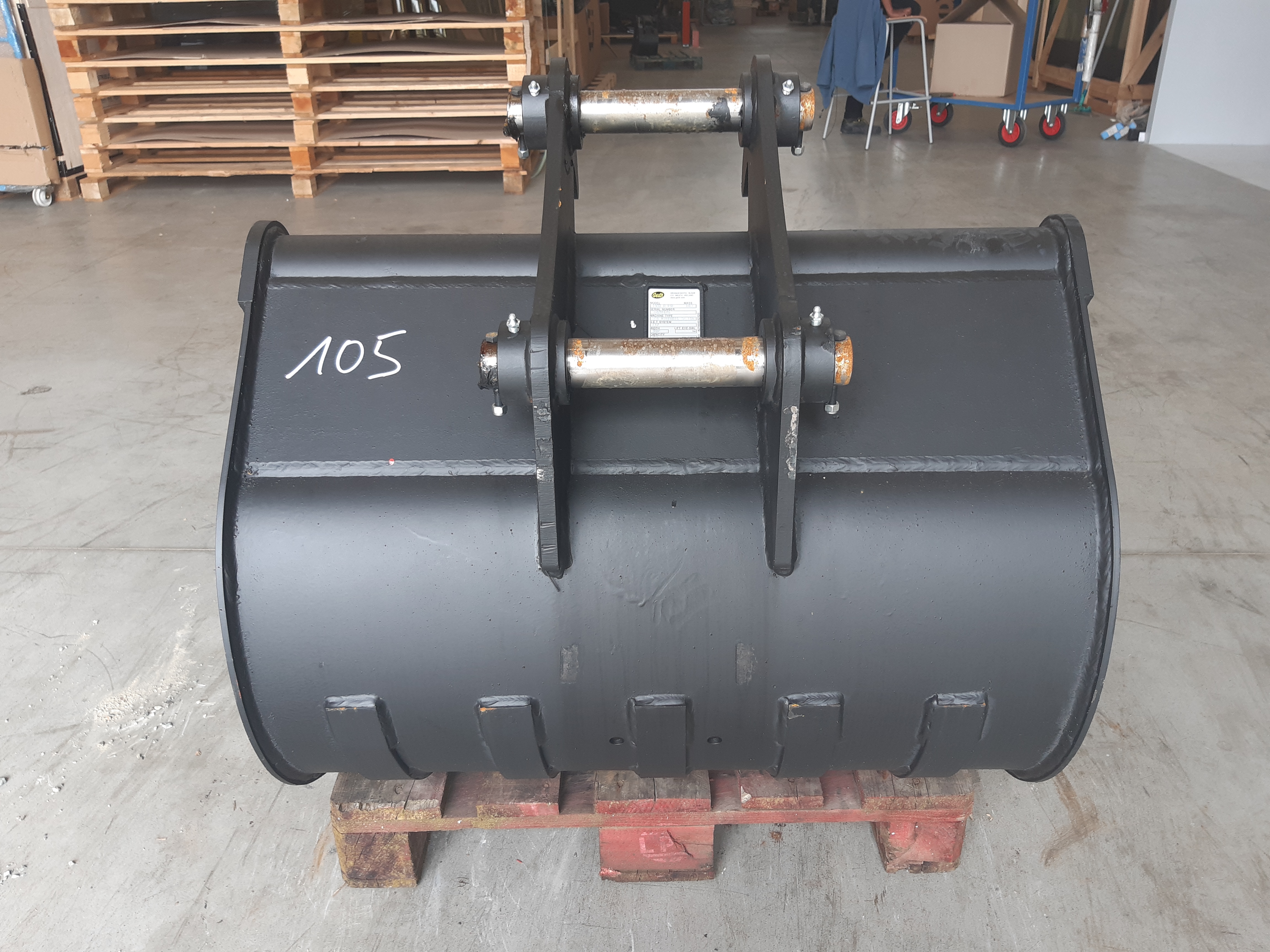 Godet de terrassement GEITH 900mm équipé de 5 dents FK2TLR plates pour reprise par attache rapide JCB 980/88833 - H08900JCBFK2