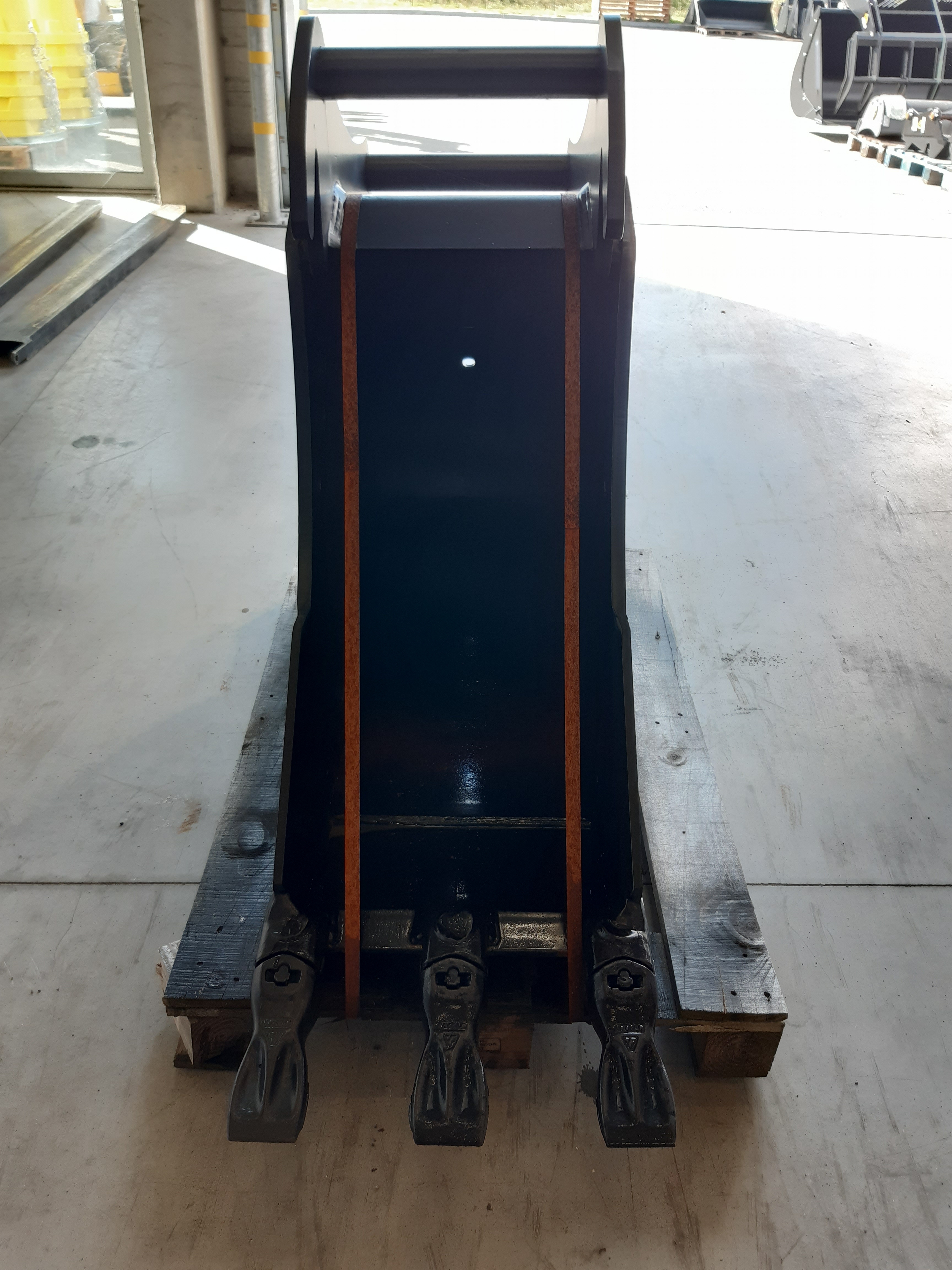 Godet 500mm Geith dents Feurst FK4TLR pour Coupleur Volvo S6 - H14 0500 S6