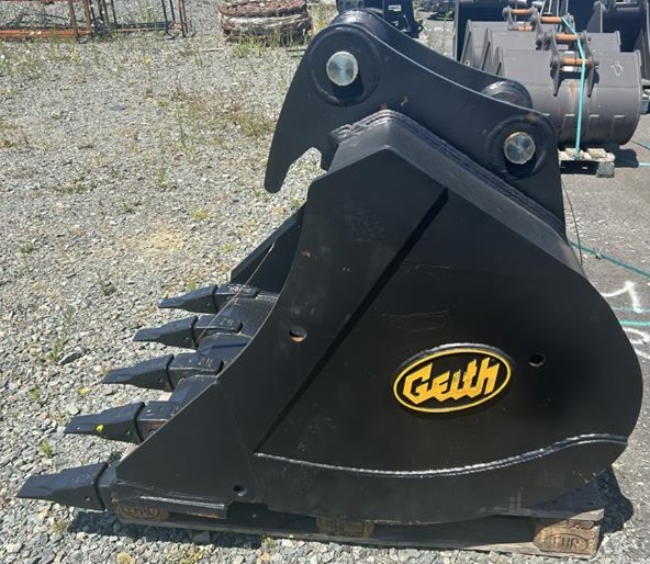 GODET DE TERRASSEMENT GEITH 1100MM 14 TONNES, 5 DENTS CATERPILLAR 1U3301