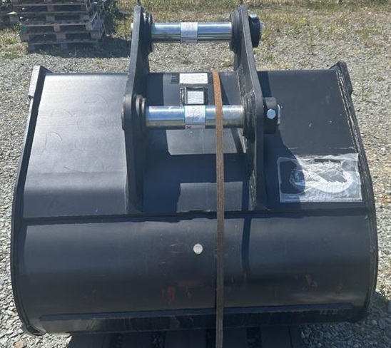 GODET DE TERRASSEMENT GEITH 1100MM 14 TONNES, 5 DENTS CATERPILLAR 1U3301