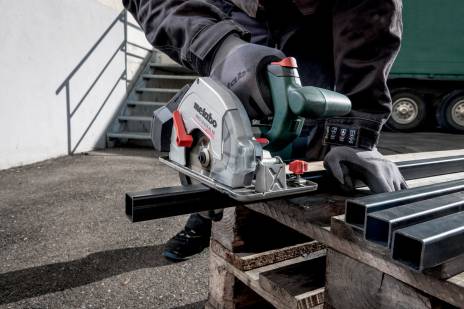 Scie circulaire à métaux 18 V MKS 18 LTX BL 58 - METABO - 600773840