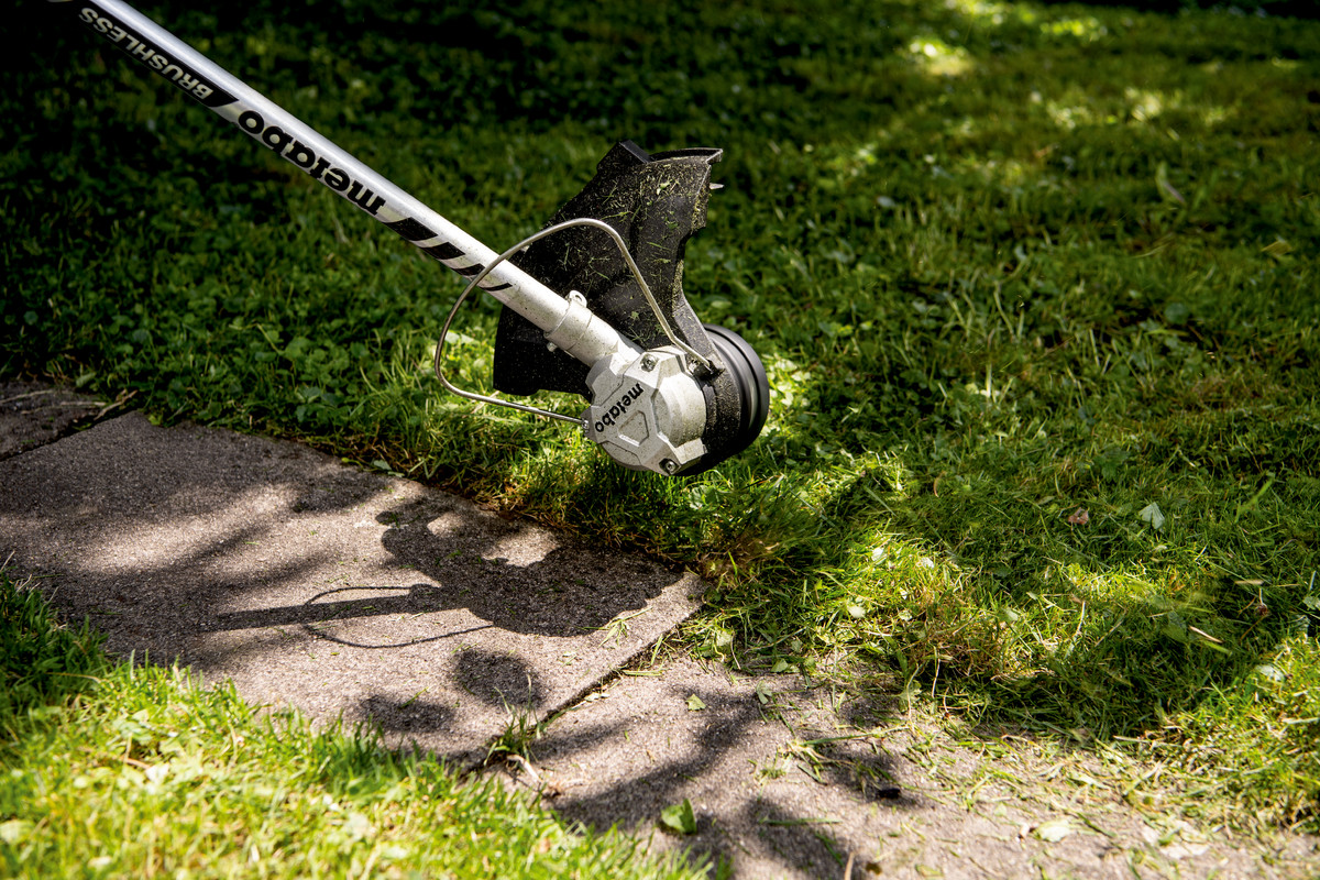 Coupe bordure  18 V RTD 18 LTX BL 30  - poignée en D - METABO - 601720850