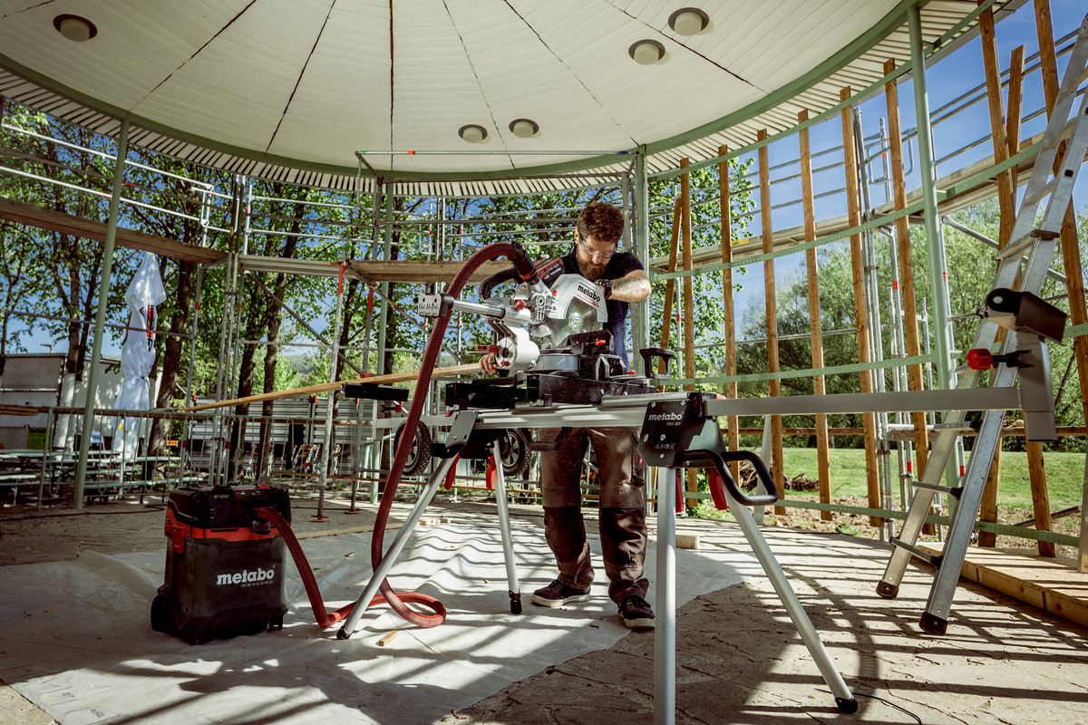 Scie à onglets radiale 18 V KGS 18 LTX BL 254 - METABO - 614254850