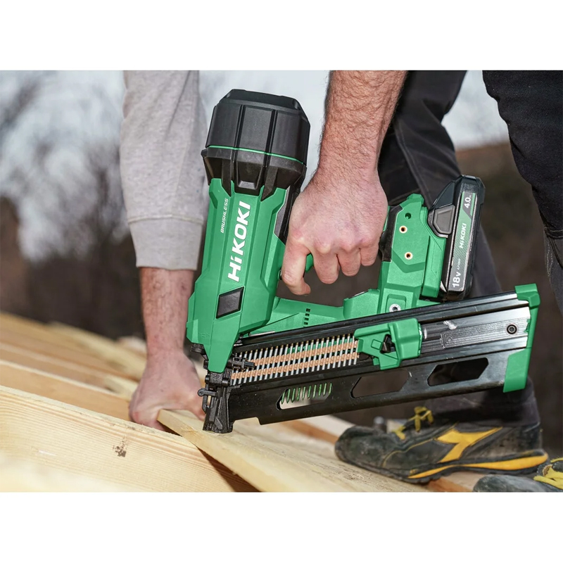 Cloueur 90mm 21°- 18v Li-ion Brushless - tête ronde bande plastique - sans batterie ni chargeur - HIKOKI - NR1890DRAW9Z