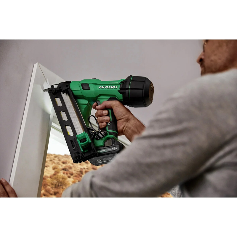 Cloueur finition 32-65mm Li-ion Brushless - da brads 34° gauge 15 - HIKOKI - NT1865DAAW9Z