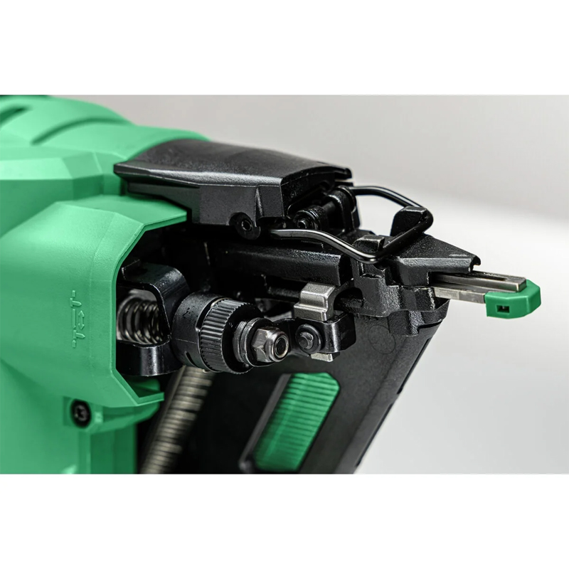 Cloueur finition 32-65mm Li-ion Brushless - da brads 34° gauge 15 - HIKOKI - NT1865DAAW9Z