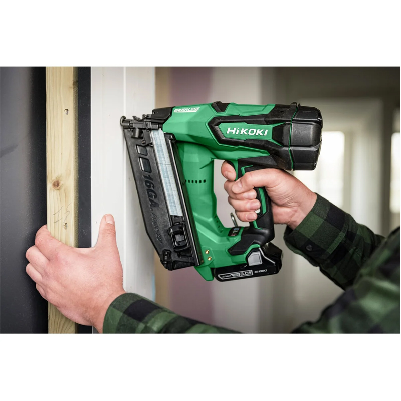 Cloueur finition 32-65mm - 18V 2Ah (BSL1820m) brushless - brads 20° gauge 16 - HIKOKI - NT1865DAWYZ