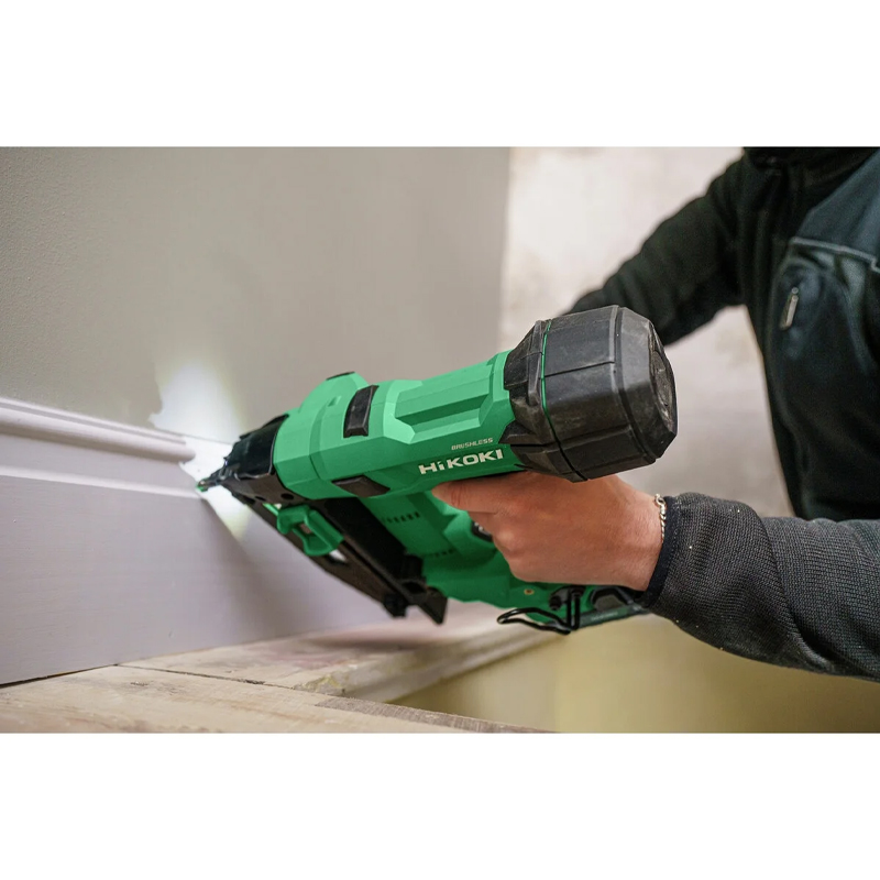 Cloueur finition 25-65mm - 18v 2,0ah (bsl1820m) li-ion brushless - brads-droits gauge 16 - HIKOKI - NT1865DSAWXZ