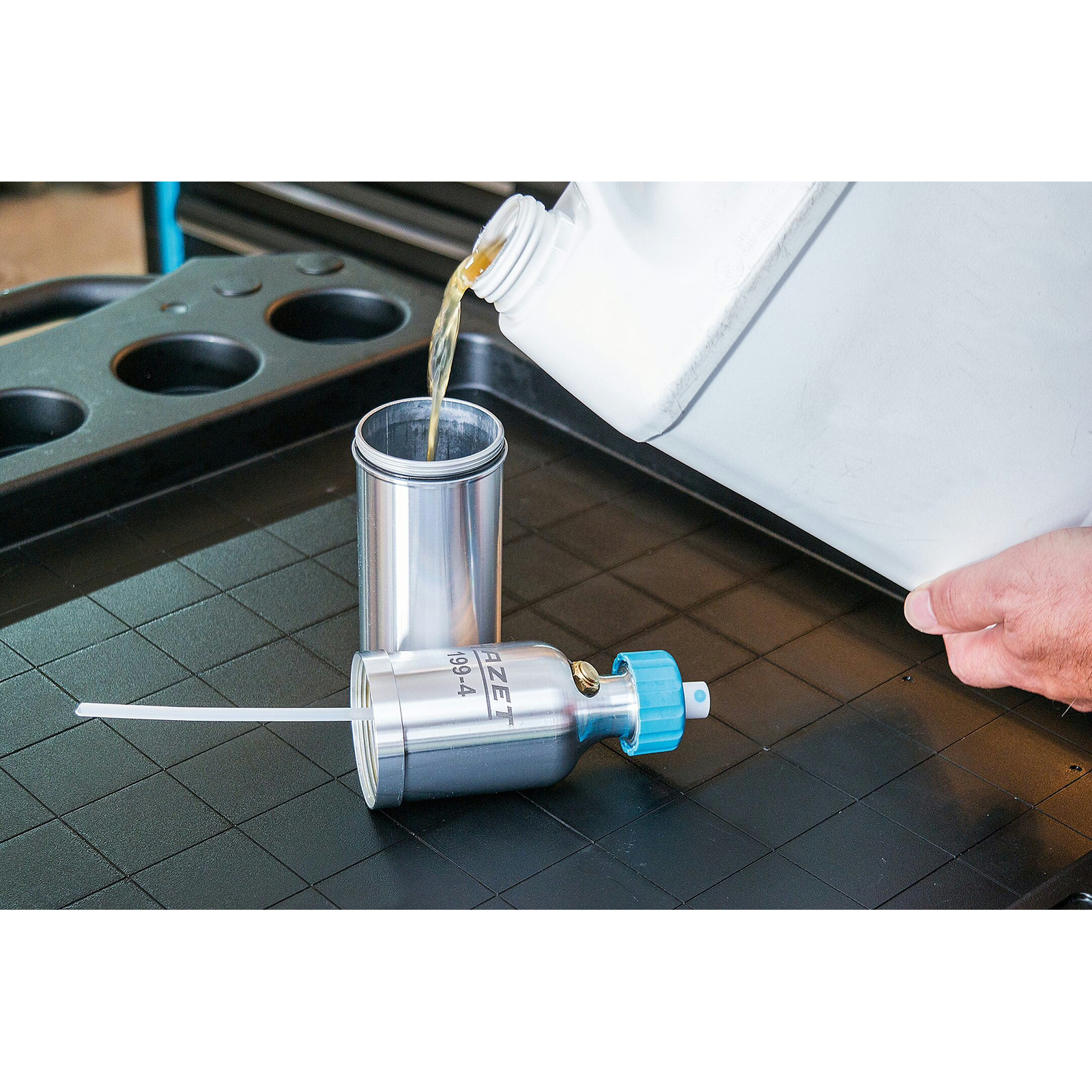 Vaporisateur multifonctions 0,227 l avec valve sécurité et joints Viton HAZET - 199-4
