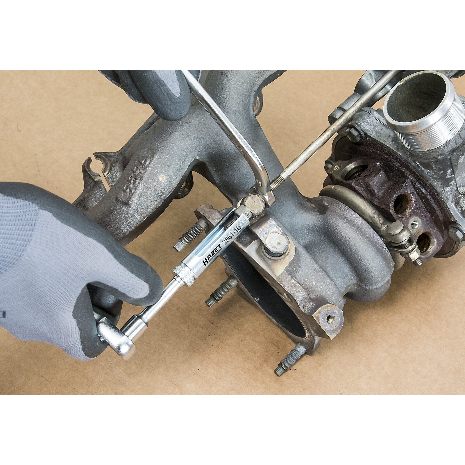 Douille pour compresseur turbo 12 pans 10 mm carré creux 1/2 pouce utilisation manuelle HAZET - 2561-10