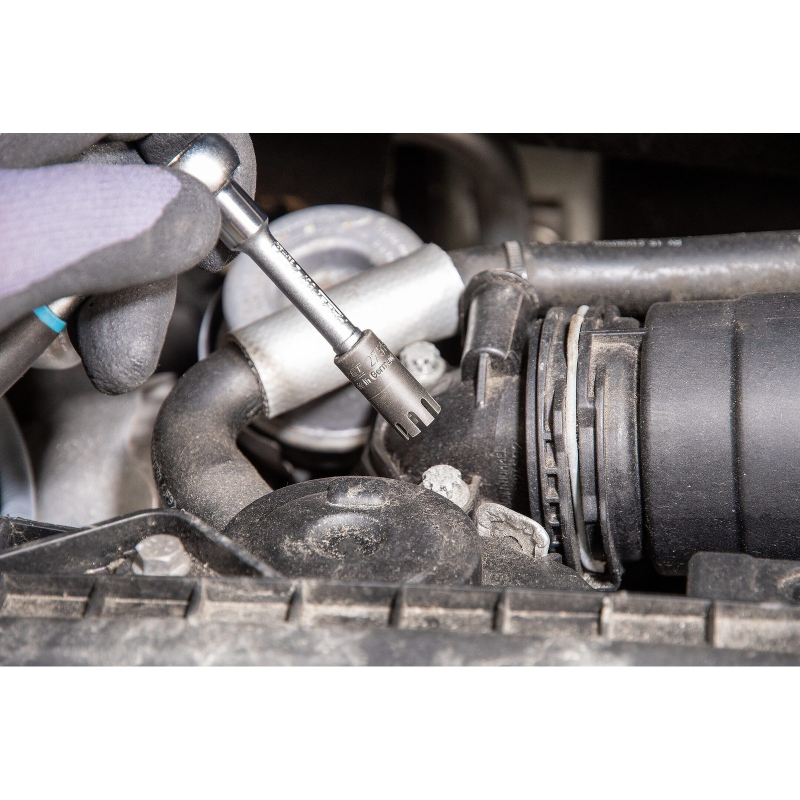 Douille compresseur turbo profil spécial carré creux 1/4 pouce 12 mm HAZET - 2751-1