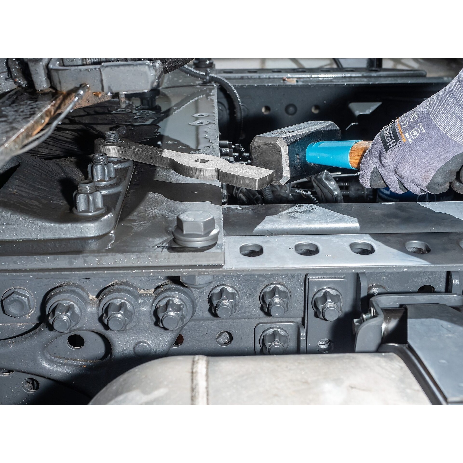 Clé polygonale à frapper profil spécial 220 mm pour écrous légers MERCEDES Actros HAZET - 2784SR-1