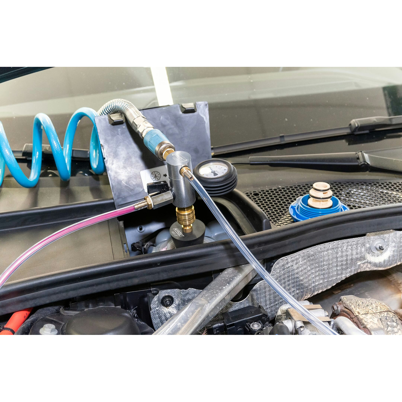 Appareil de remplissage à vide radiateur avec tuyau 7 x 1,5 mm HAZET - 4801-1