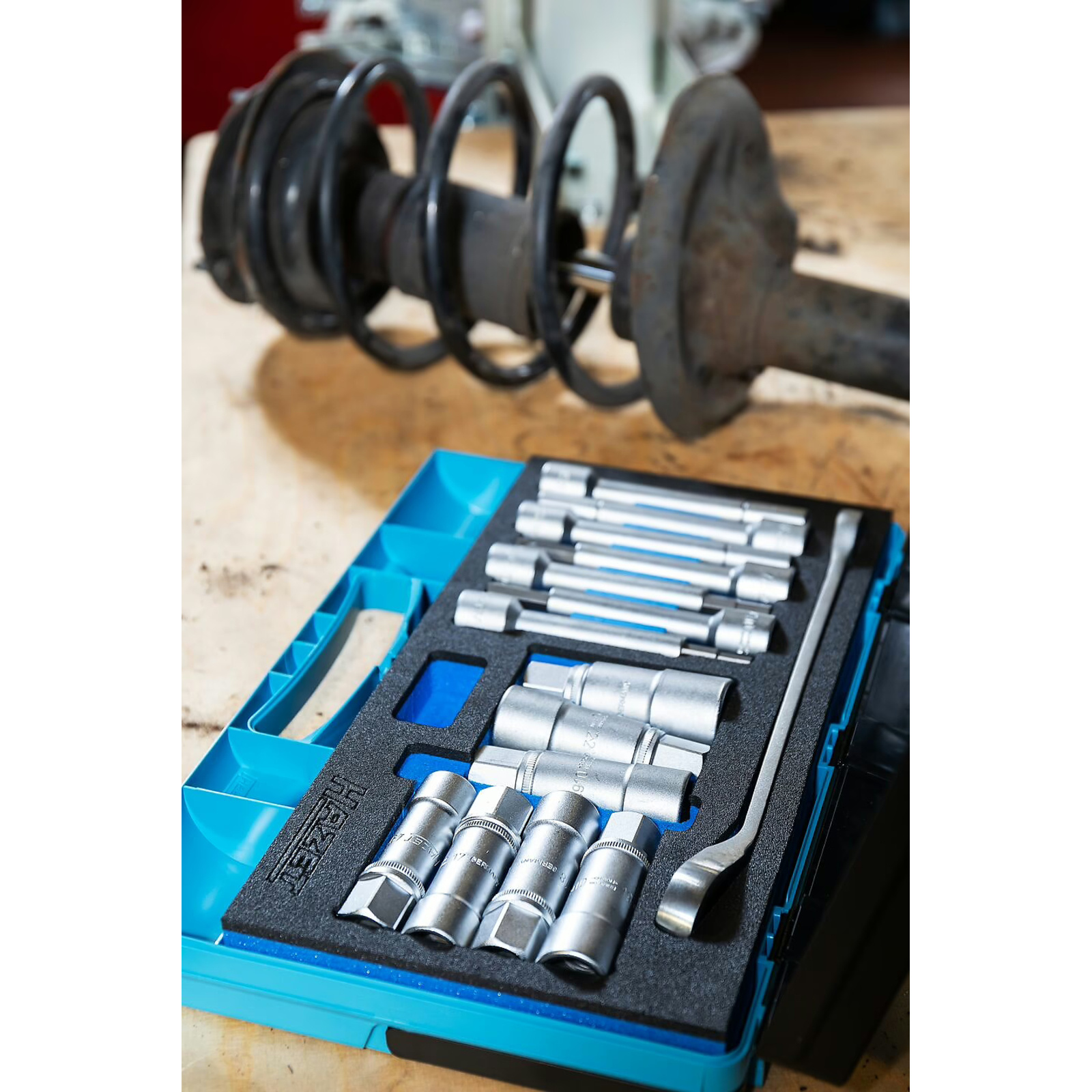 Jeu d'outils spécial amortisseur 15 pièces carré creux 1/2