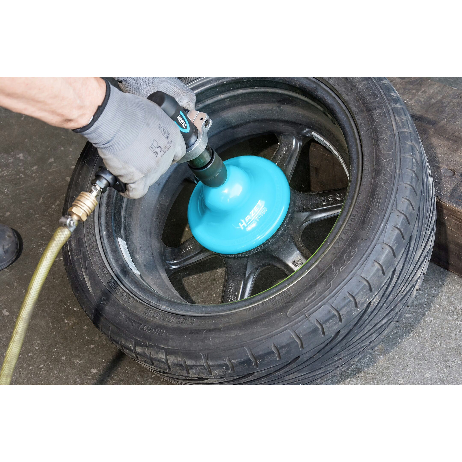 Nettoyeur rebord de jante 2 pièces Ø160 mm avec disque ponçage HAZET - 4960F-160/2