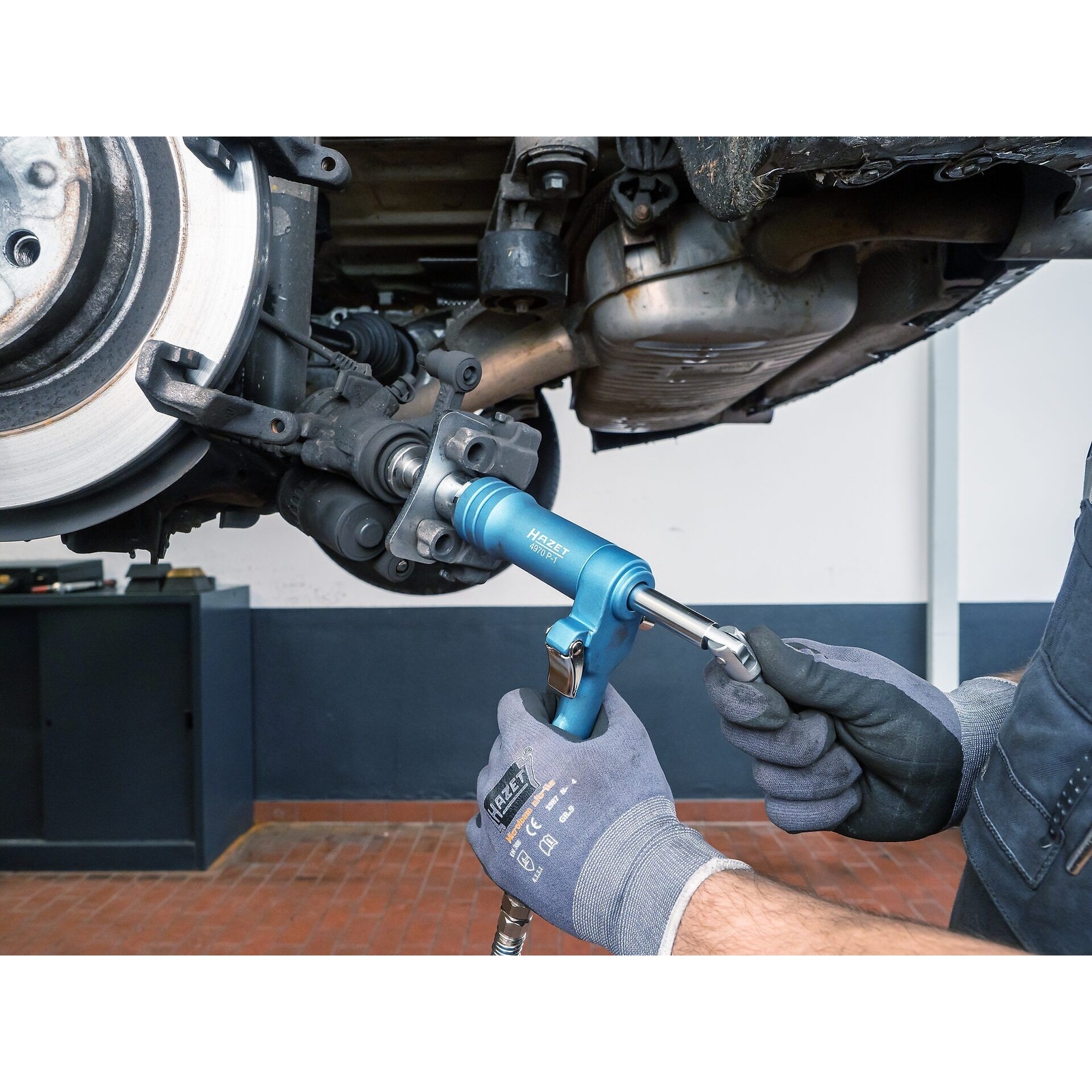 Jeu d'outils pneumatique 4 pièces pour pistons de freins MINI BMW jusqu'à X7 avec adaptateurs HAZET - 4970P-1/4