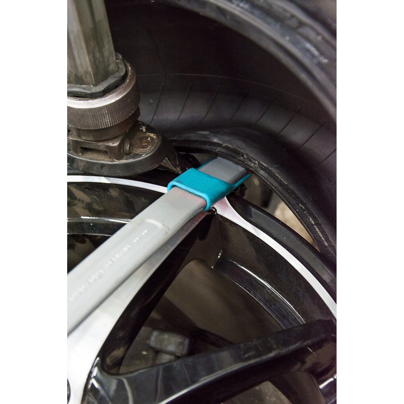 Démonte-pneus runflat 535 x 30 mm avec douille protection plastique HAZET - 650RF/2