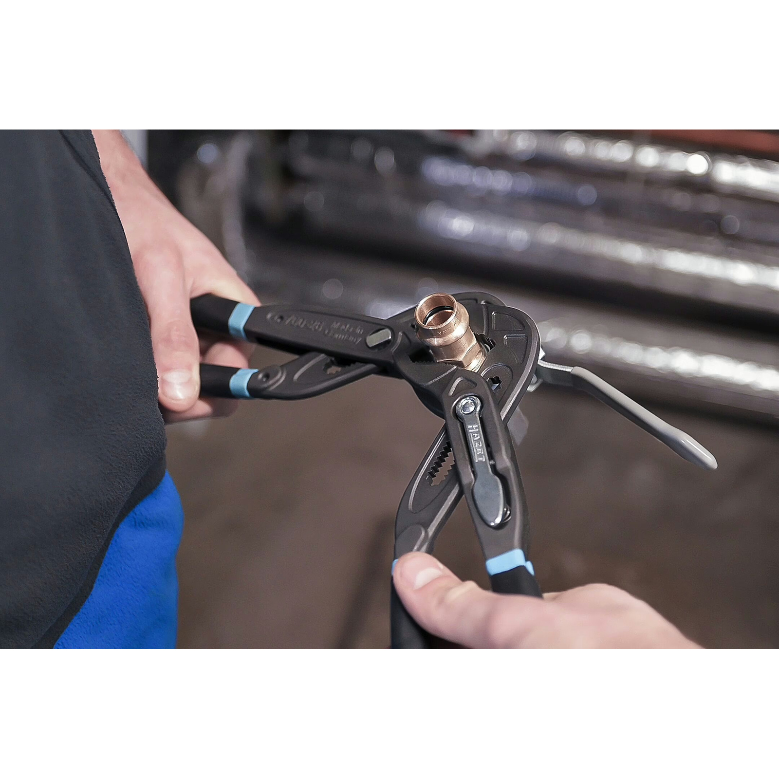 Pince multiprise pour pompe à eau 50 mm écart crantage fin phosphatée 260 mm HAZET - 760-26