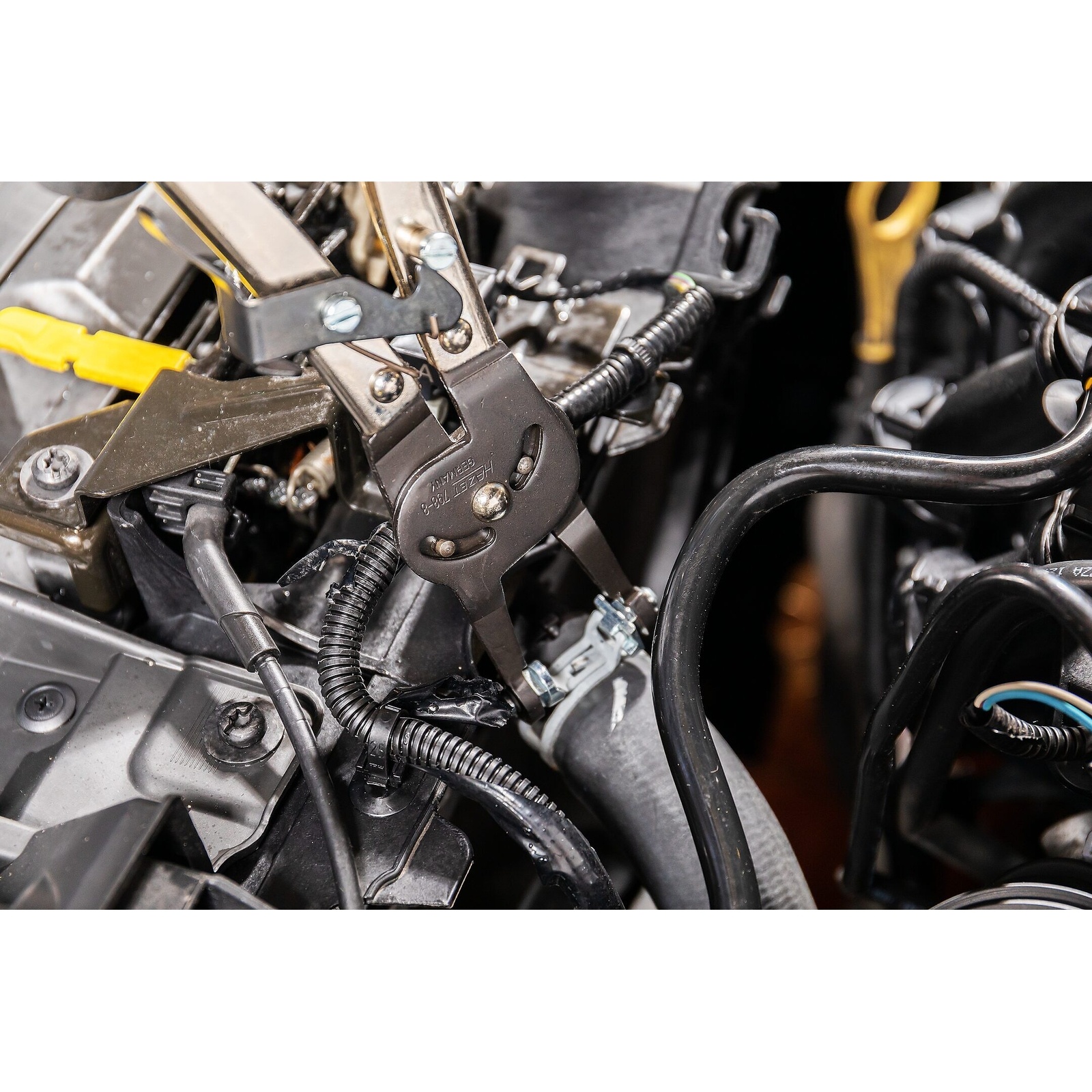 Pince pour colliers à ressort auto-serrants 45 mm manches trempées HAZET - 798-8