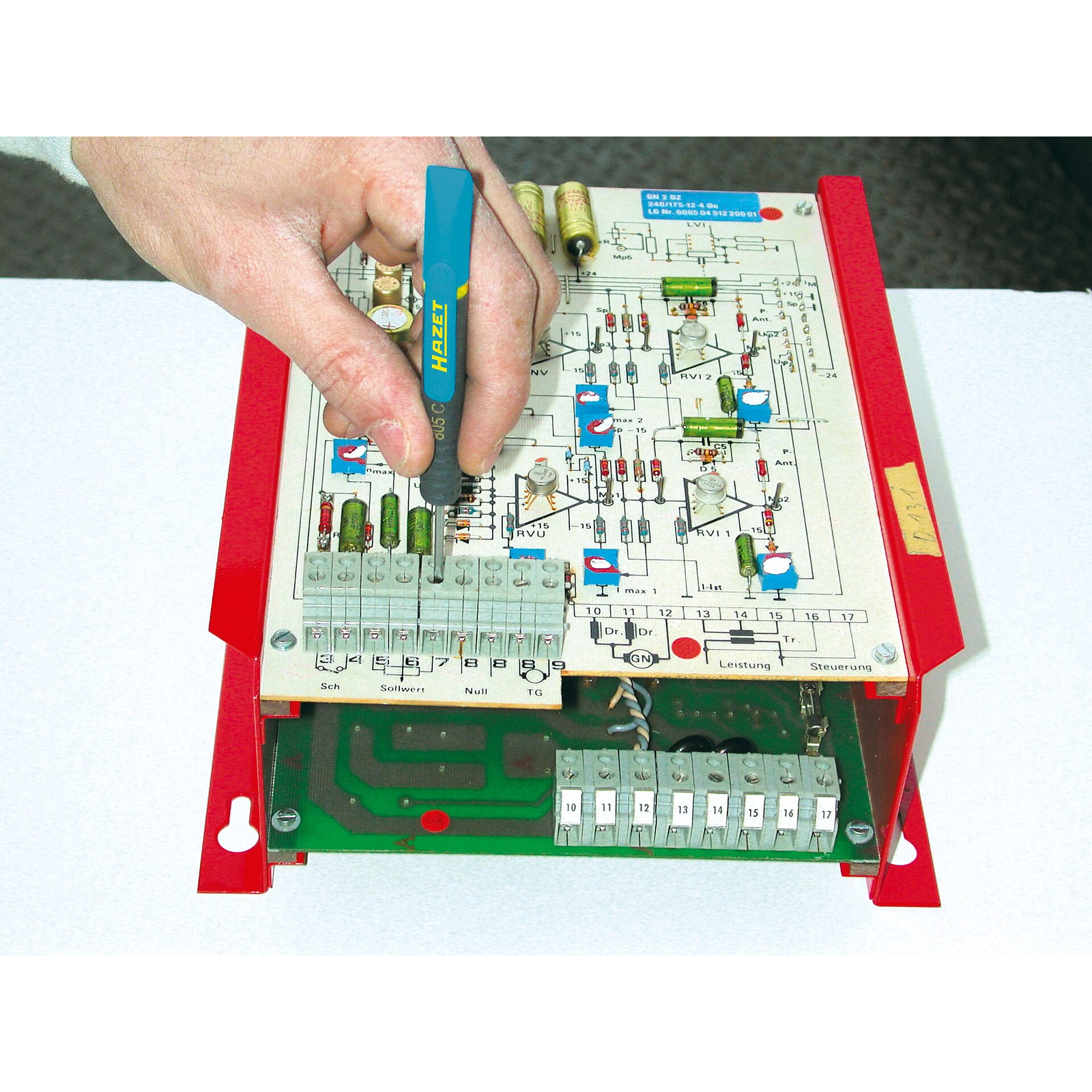 Tournevis à fente 0,4 x 2,5 mm avec agrafe orientable manche plastique HAZET - 805C-25