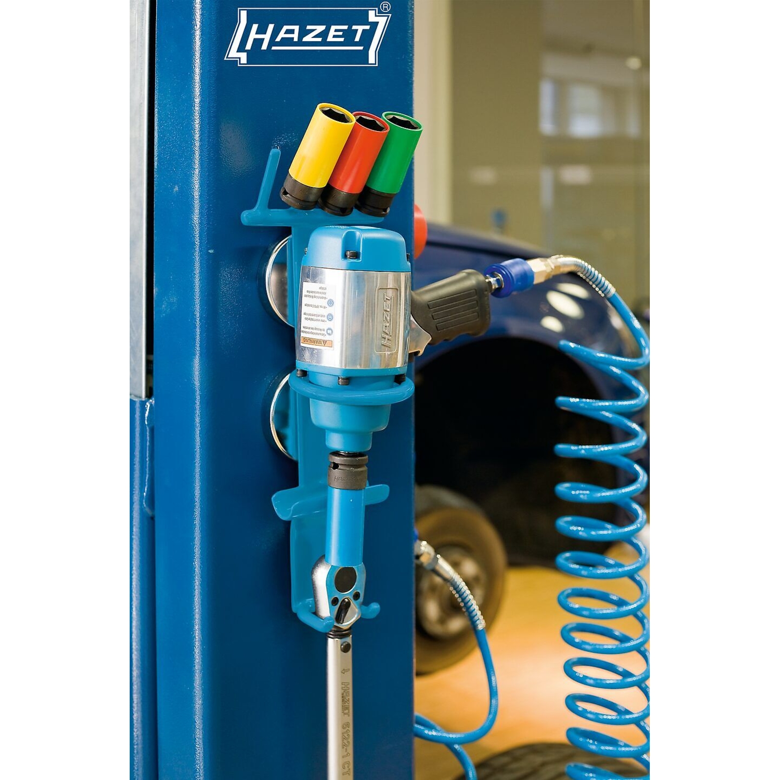 Support magnétique pour clé à chocs et 4 douilles force 10 kg HAZET - 9070-10