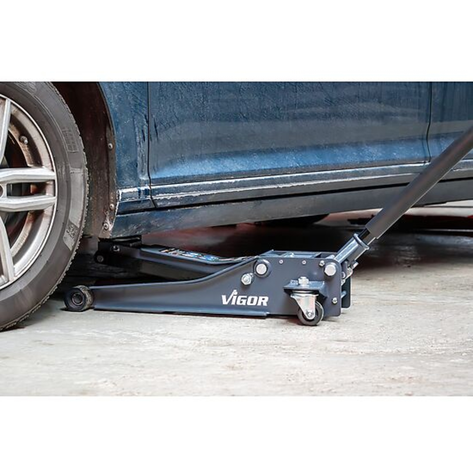Cric de service hydraulique 2 tonnes extra long  VIGOR - V6028-2.0-L