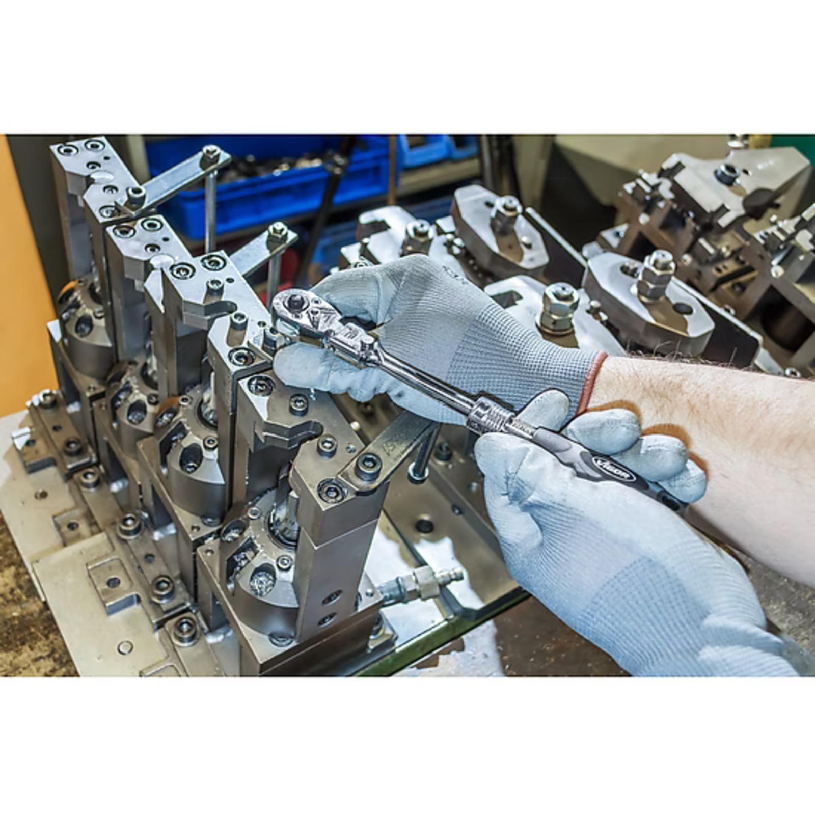 Cliquet réversible télescopique à cardan 1⁄4″  VIGOR - V6614N