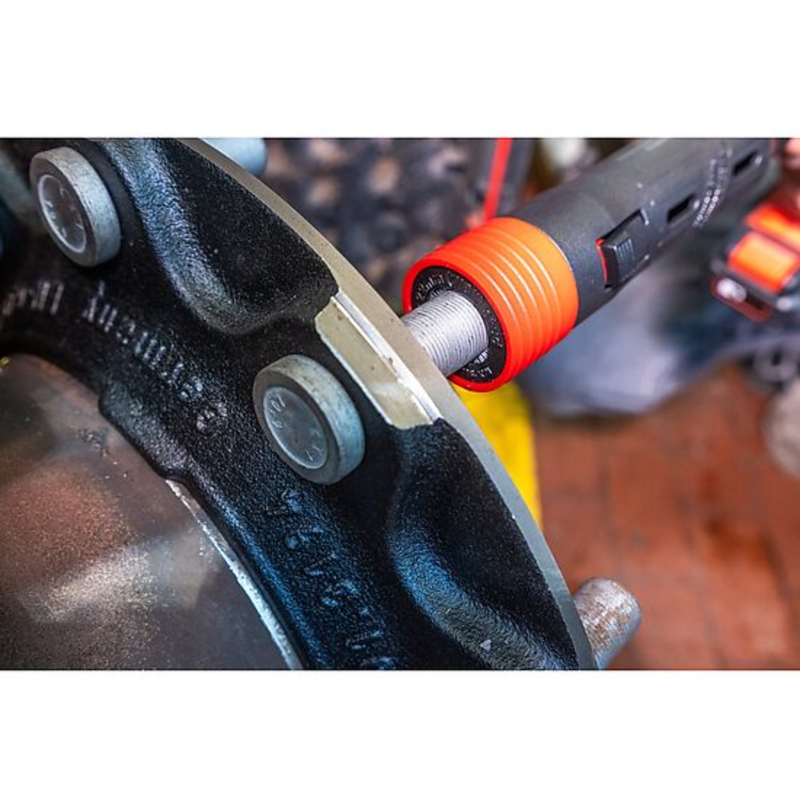 Outil de nettoyage pour boulons  VIGOR - V6850/6