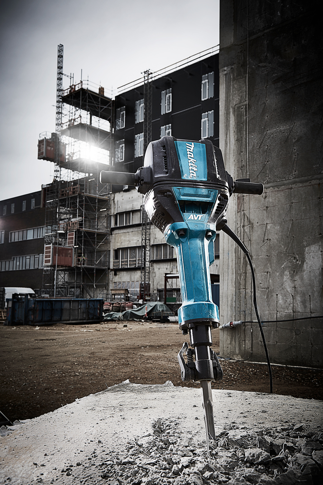MARTEAU- MAKITA - HM1812