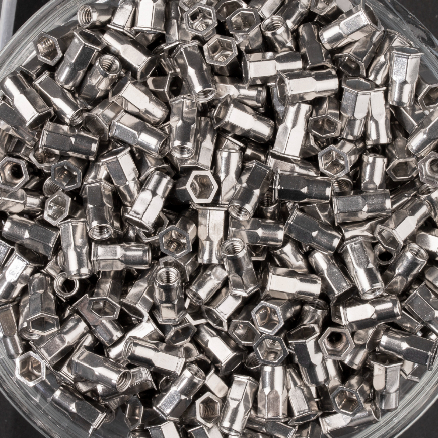 écrou semi-hexagonal à inox A2 à tête réduite 90° à M4x12mm - SCELL-IT - HNR0425
