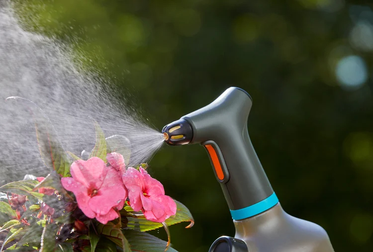Pulvérisateur sur batterie à gâchette EasyPump 1L - GARDENA - 11114-20