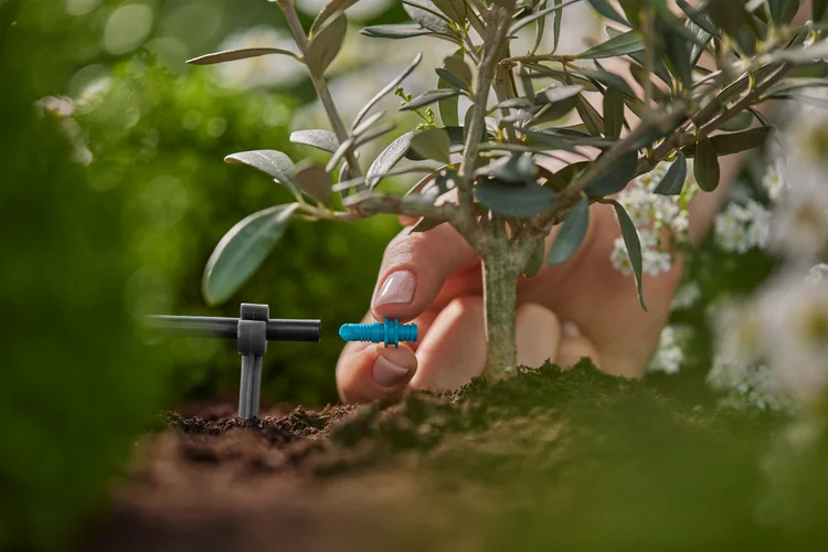 Goutteur auto-régulant fin de ligne 2 l/h - GARDENA - 13307-20