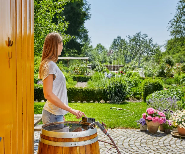 Pompe pour collecteur d'eau de pluie 2000/2 18V P4A avec batterie - GARDENA - 14602-20